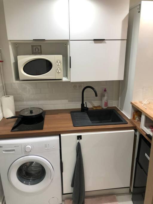 Entre Saint-lazare Et Montmartre Apartment *
