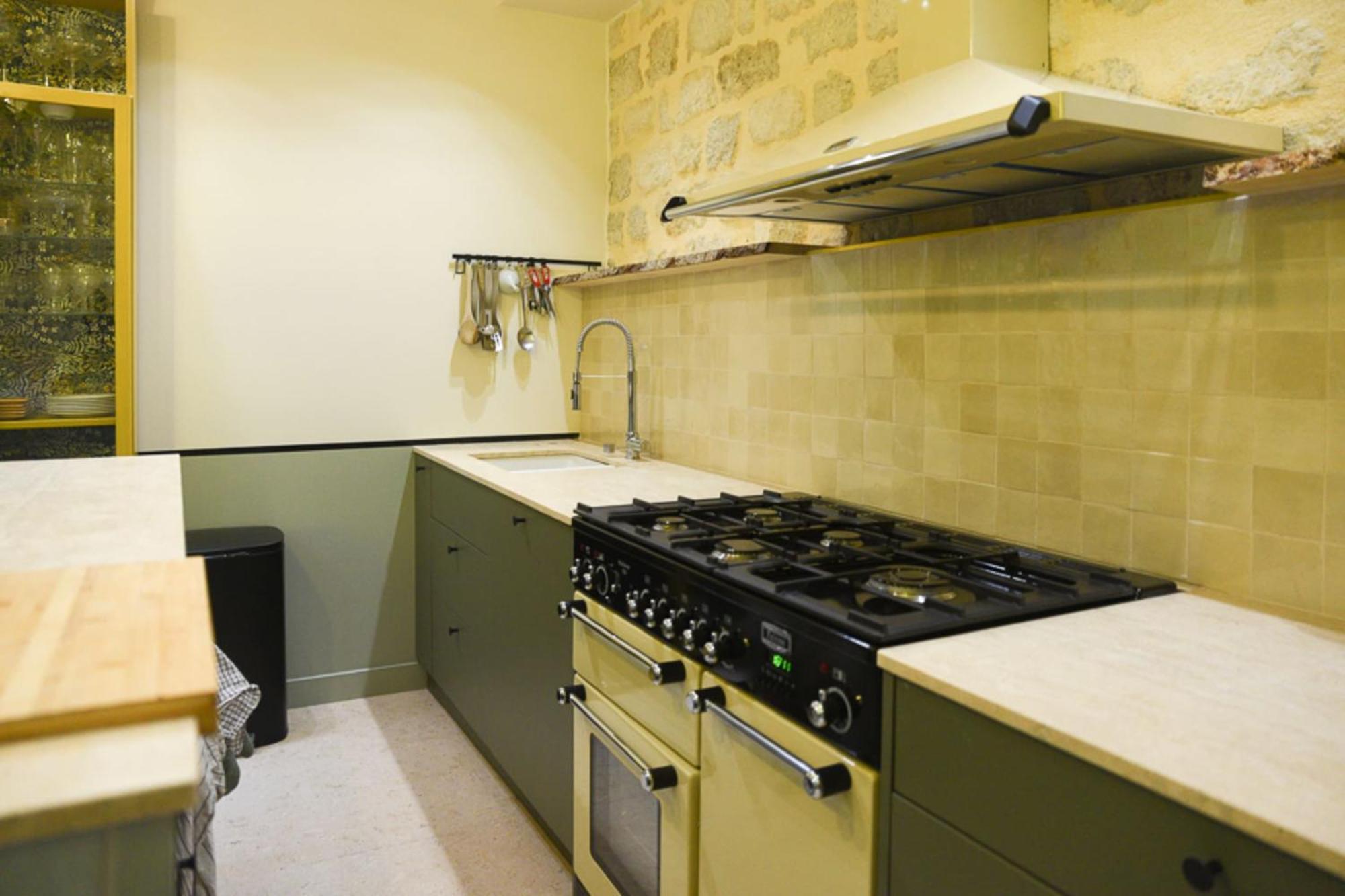 Comfortable 150 M House In The Heart Of * Paris