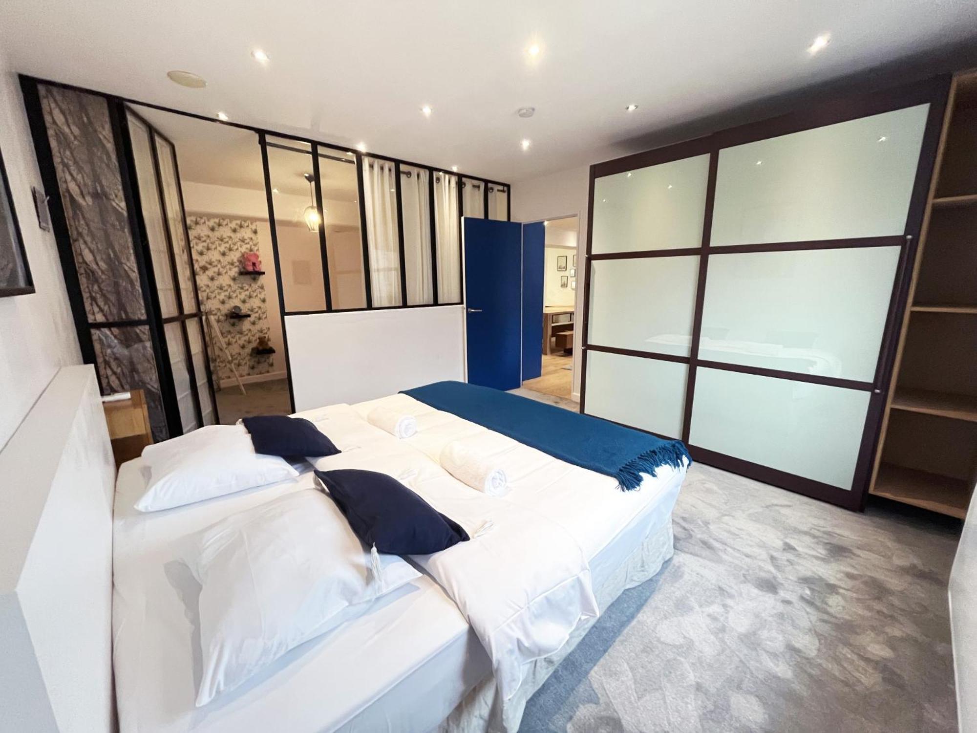 166 - Urban Luxury In Center Of Appartement *