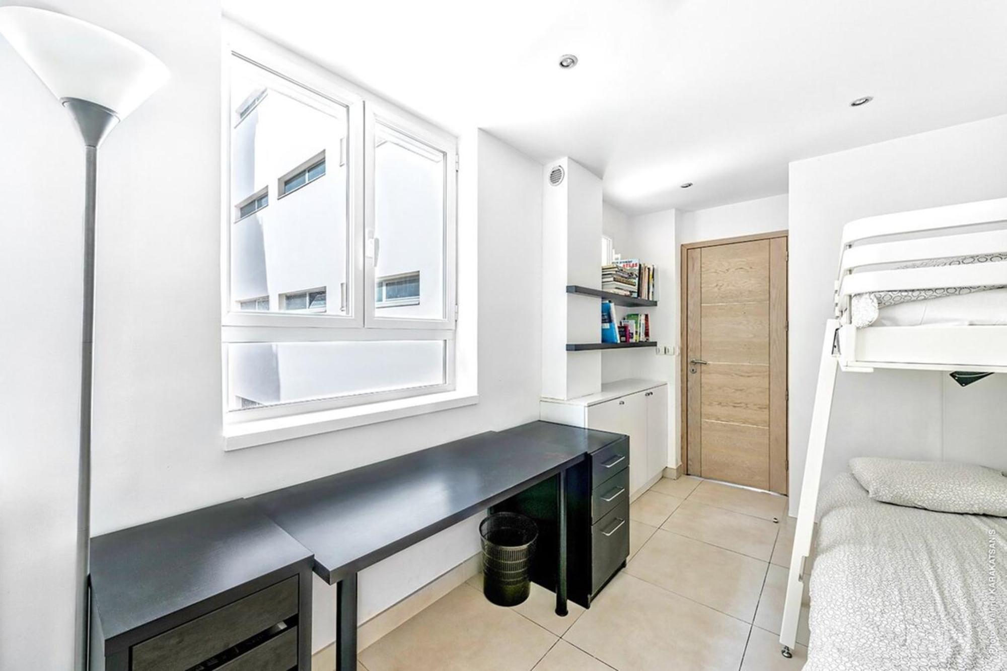 Maillot Ternes - Saint Ferdinand 3bdr Apartment Paris