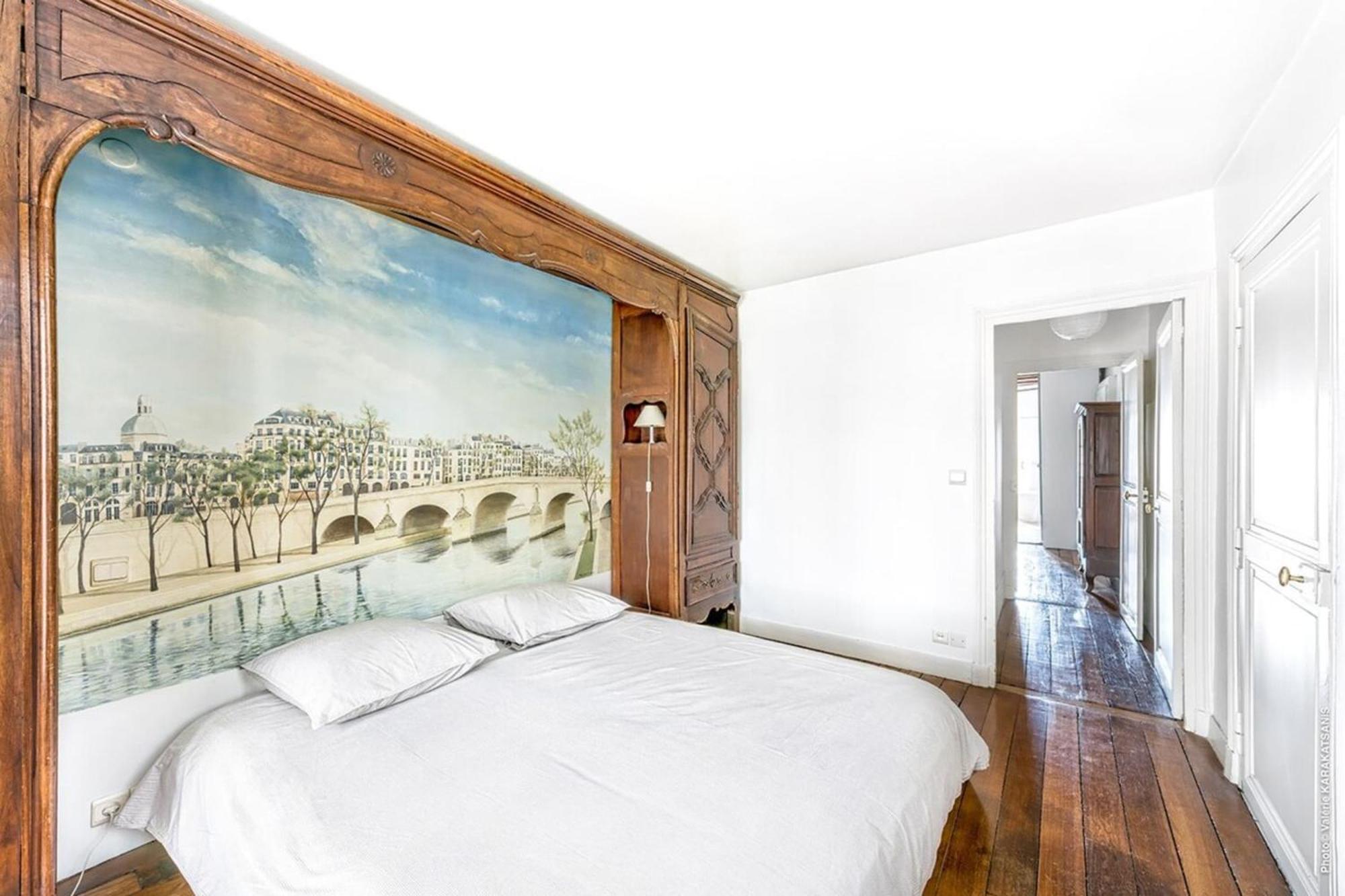 Ile Saint Louis - Quai D'orleans 2bdr By B'your Apartment *