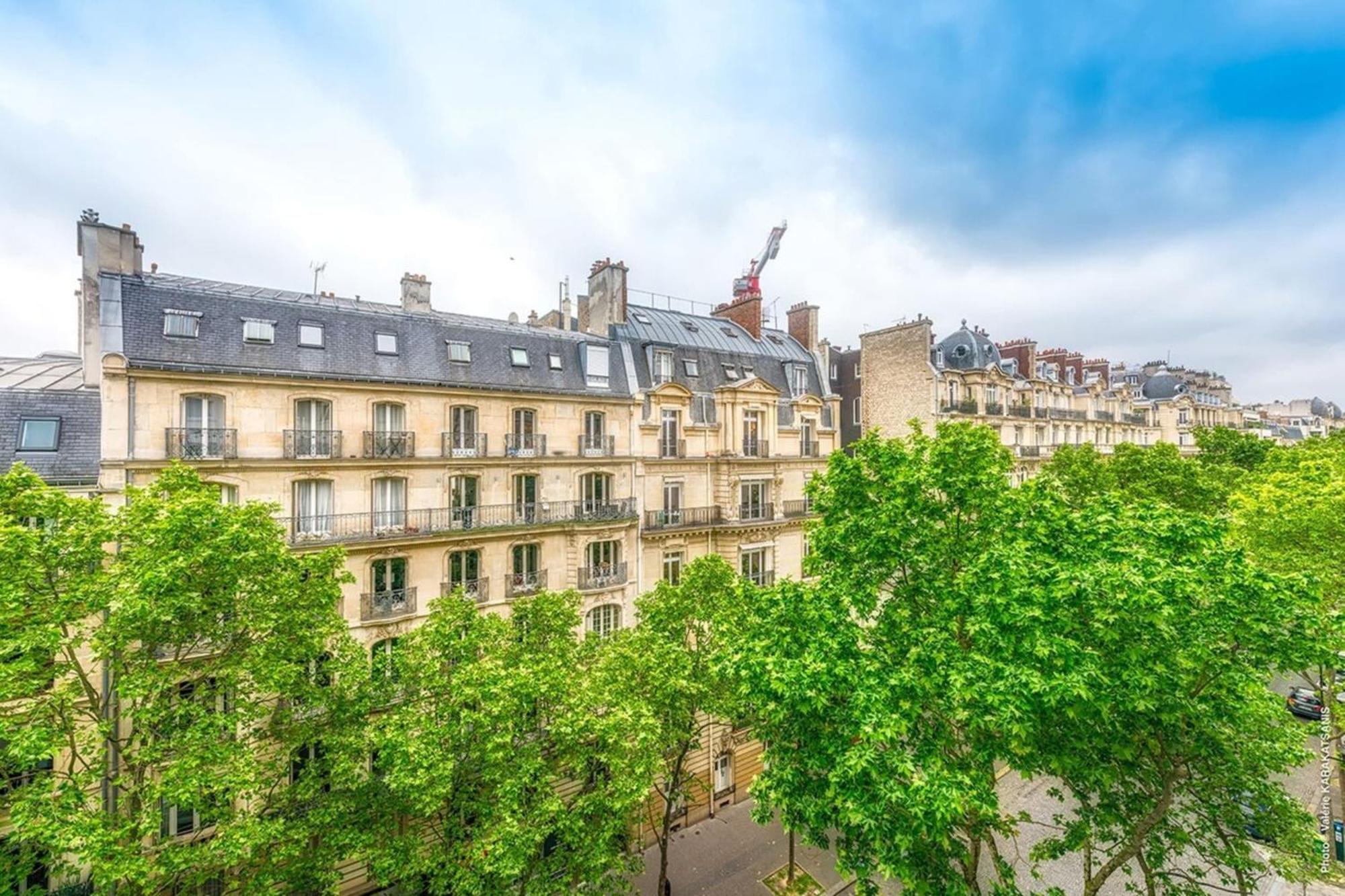 Muette - Lamartine 1bdr By B'your