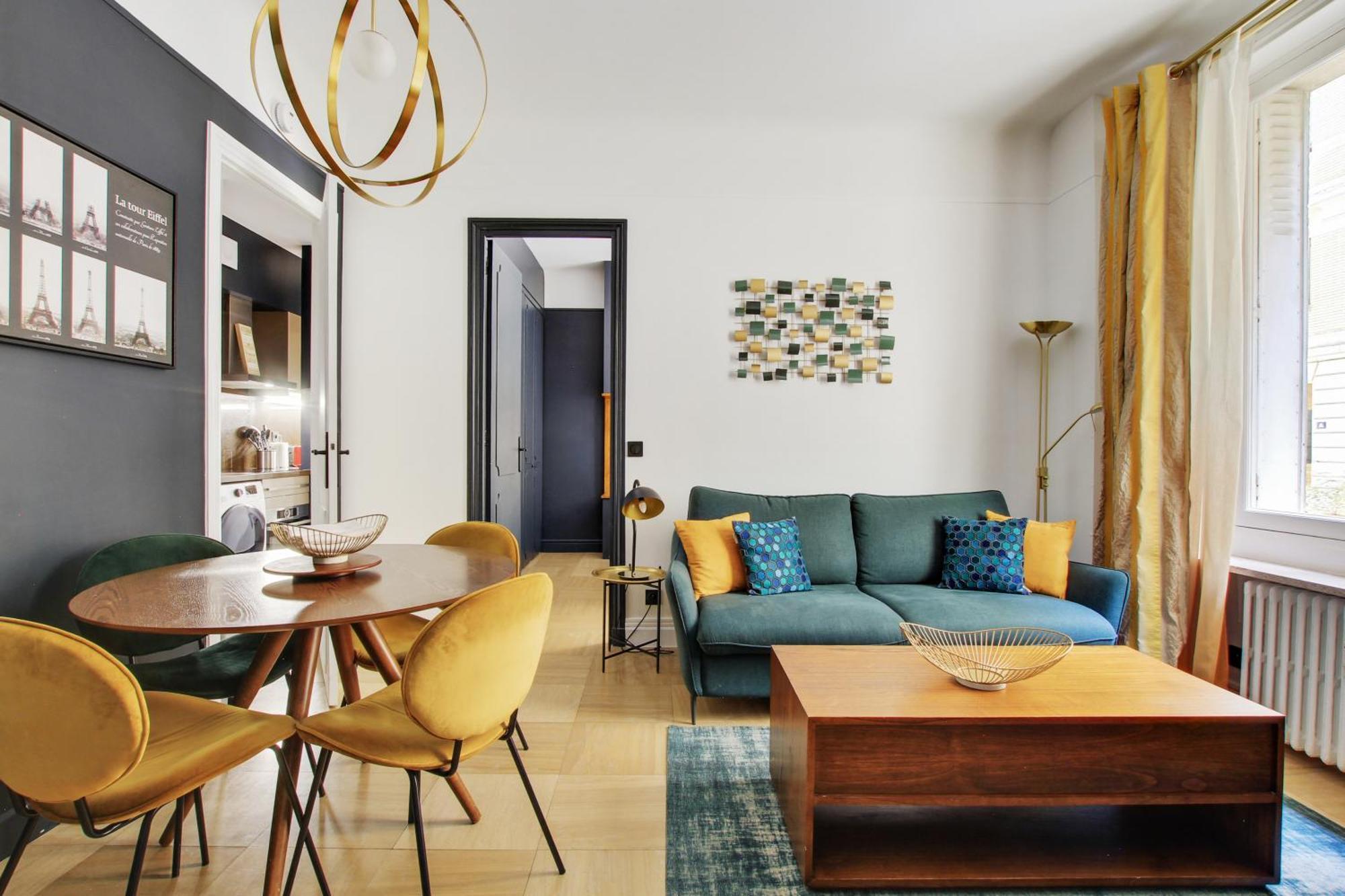 Sejours Parisiens / Belle Courcelles / 4* Apartment *