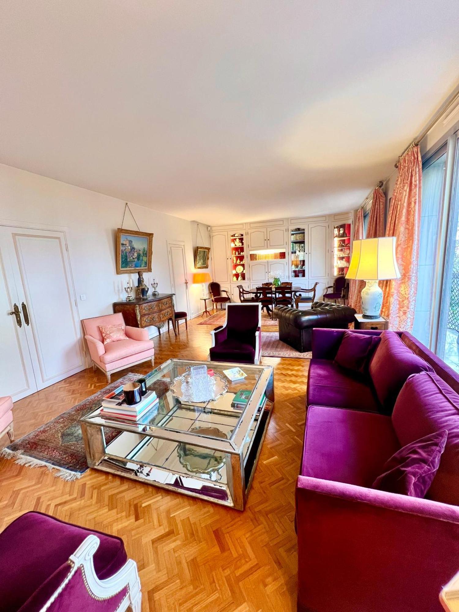 Luxury Apartment Paris