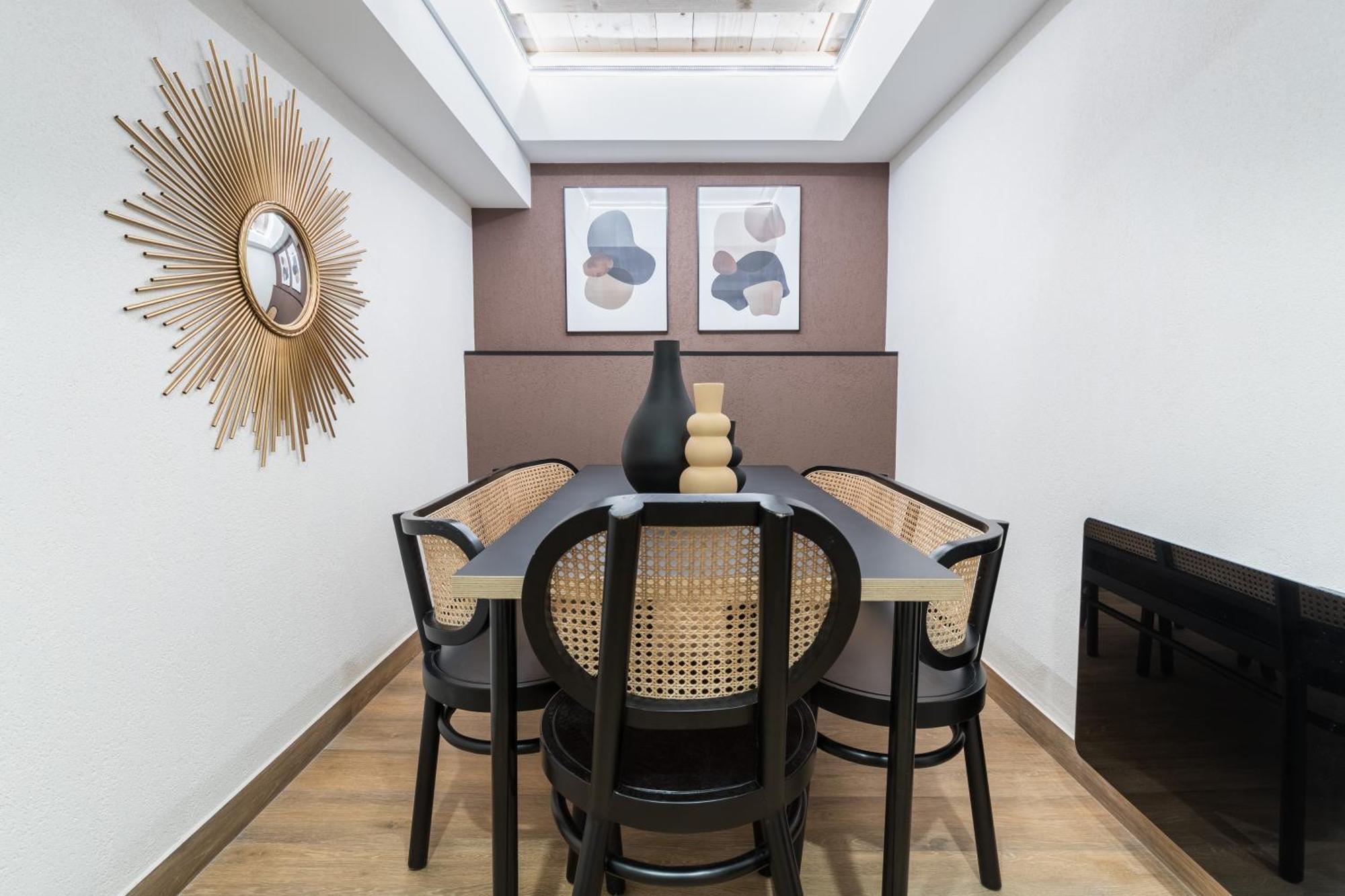 Hsh Parmentier-couronnes I Design 6p-2br Apartment Paris