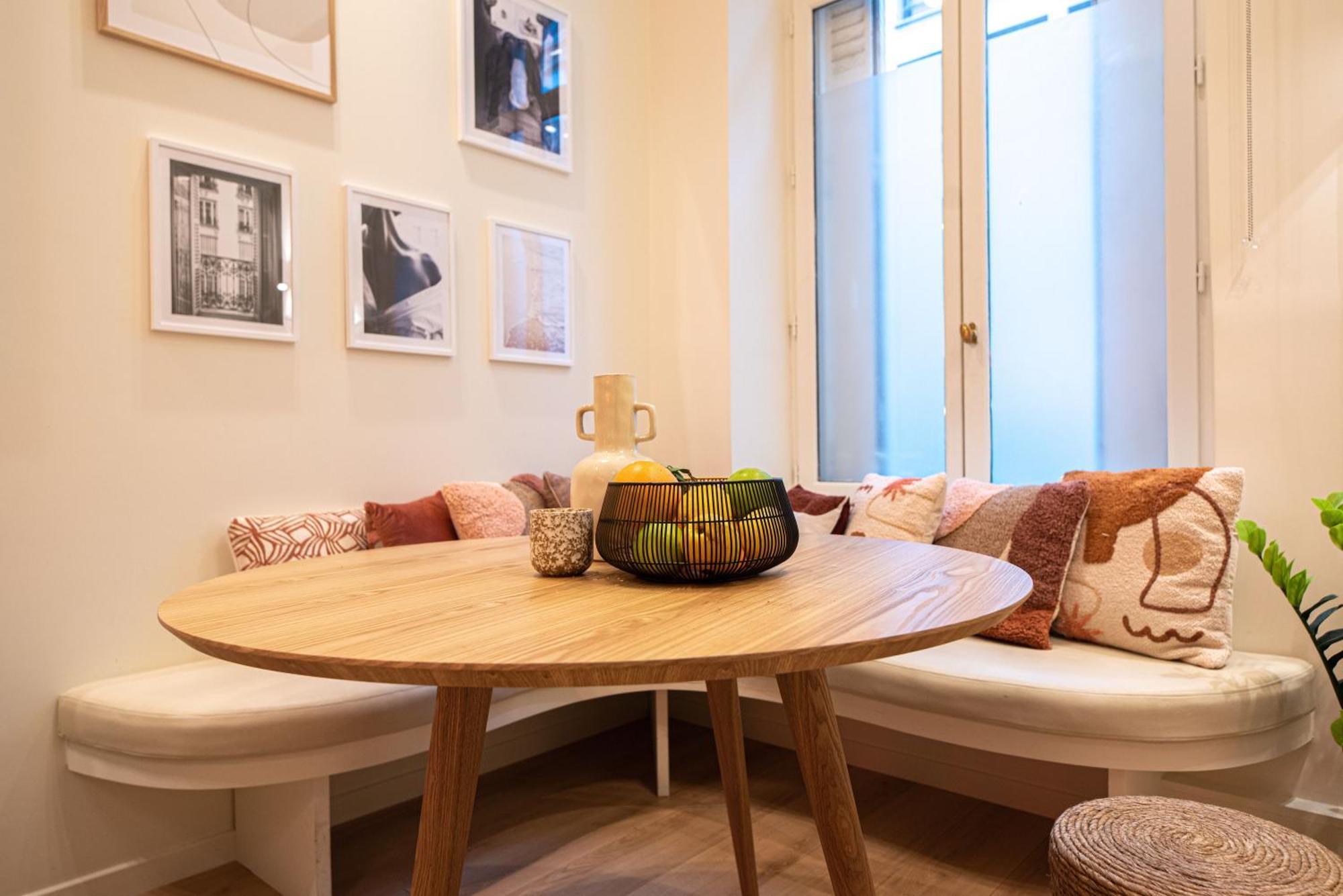 Amazing Flat In Champs Elysees. Apartment *