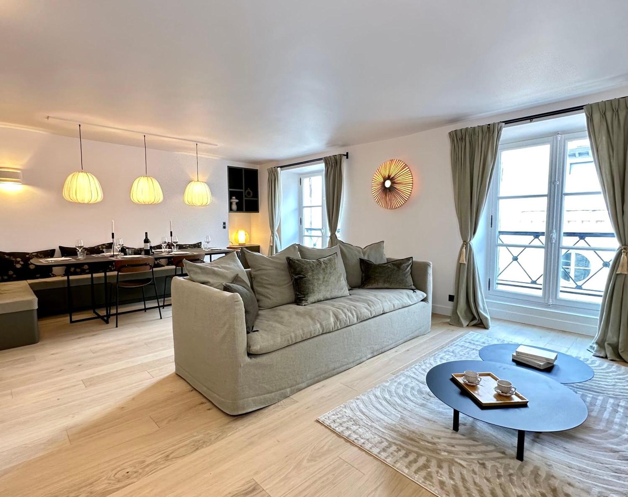 Spacious Luxembourg Garden Family Flat *