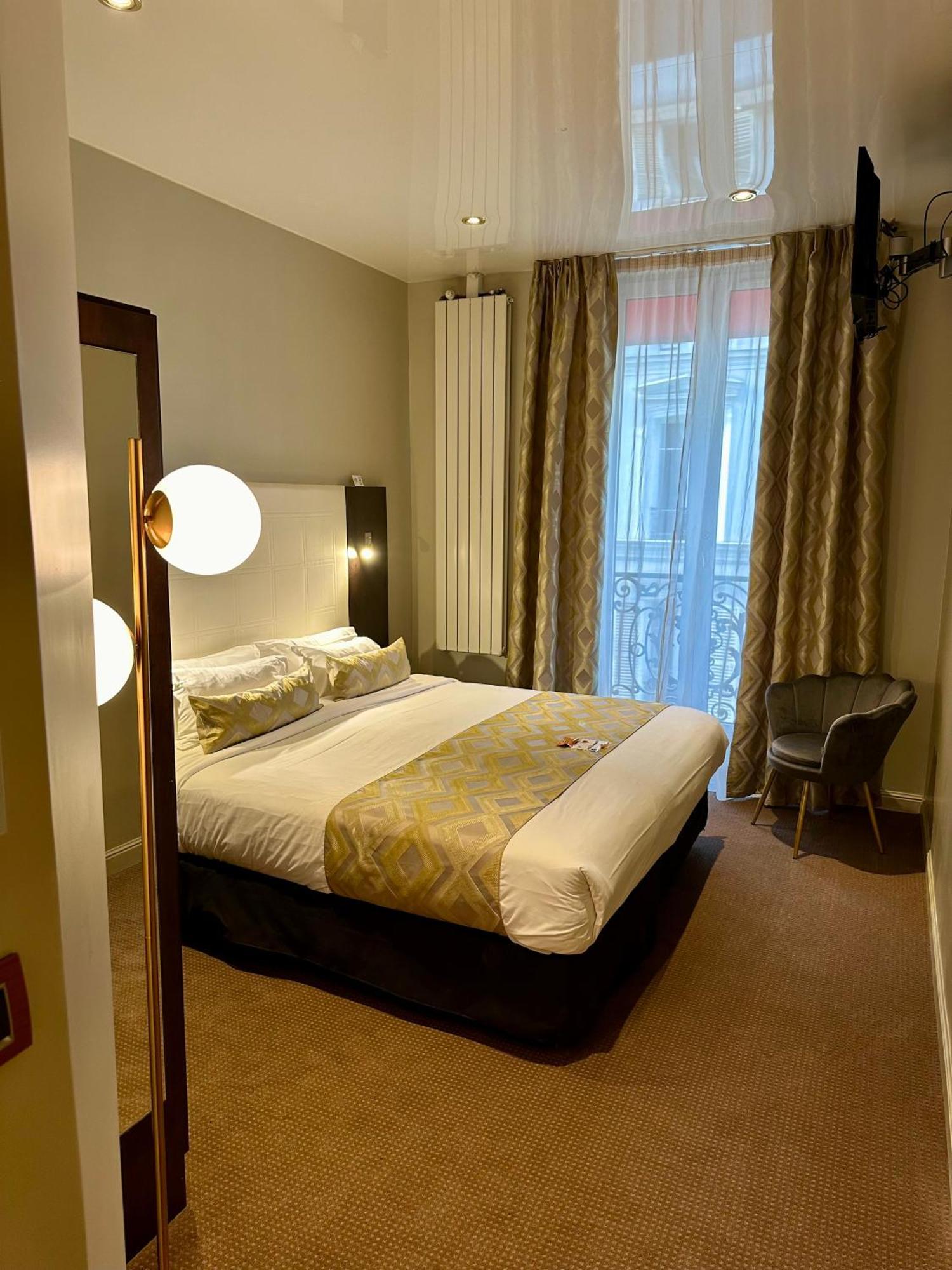 Western Empire Elysees Hotel Paris