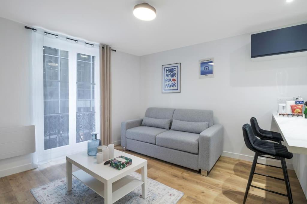 11.appart 4pers#1 Bedroom#pigalle#opera#paris 9 *