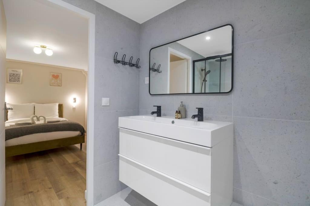 01.appart 4pers#2 Bedrooms#pigalle#opera#paris 9 Apartment *