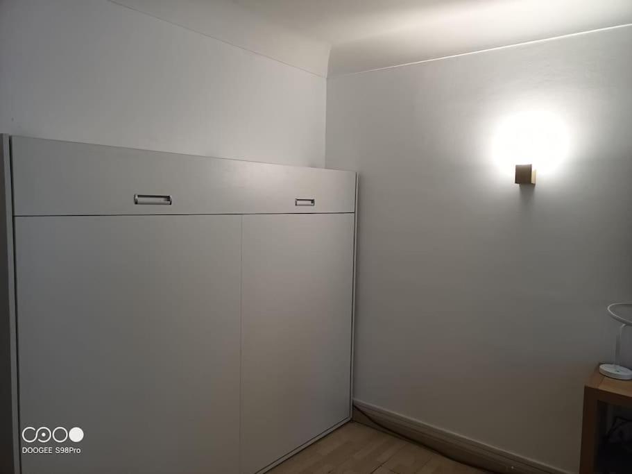 Aramis Colibri 72m2, Lit King-size, Baignoire Duo Non Professionnel