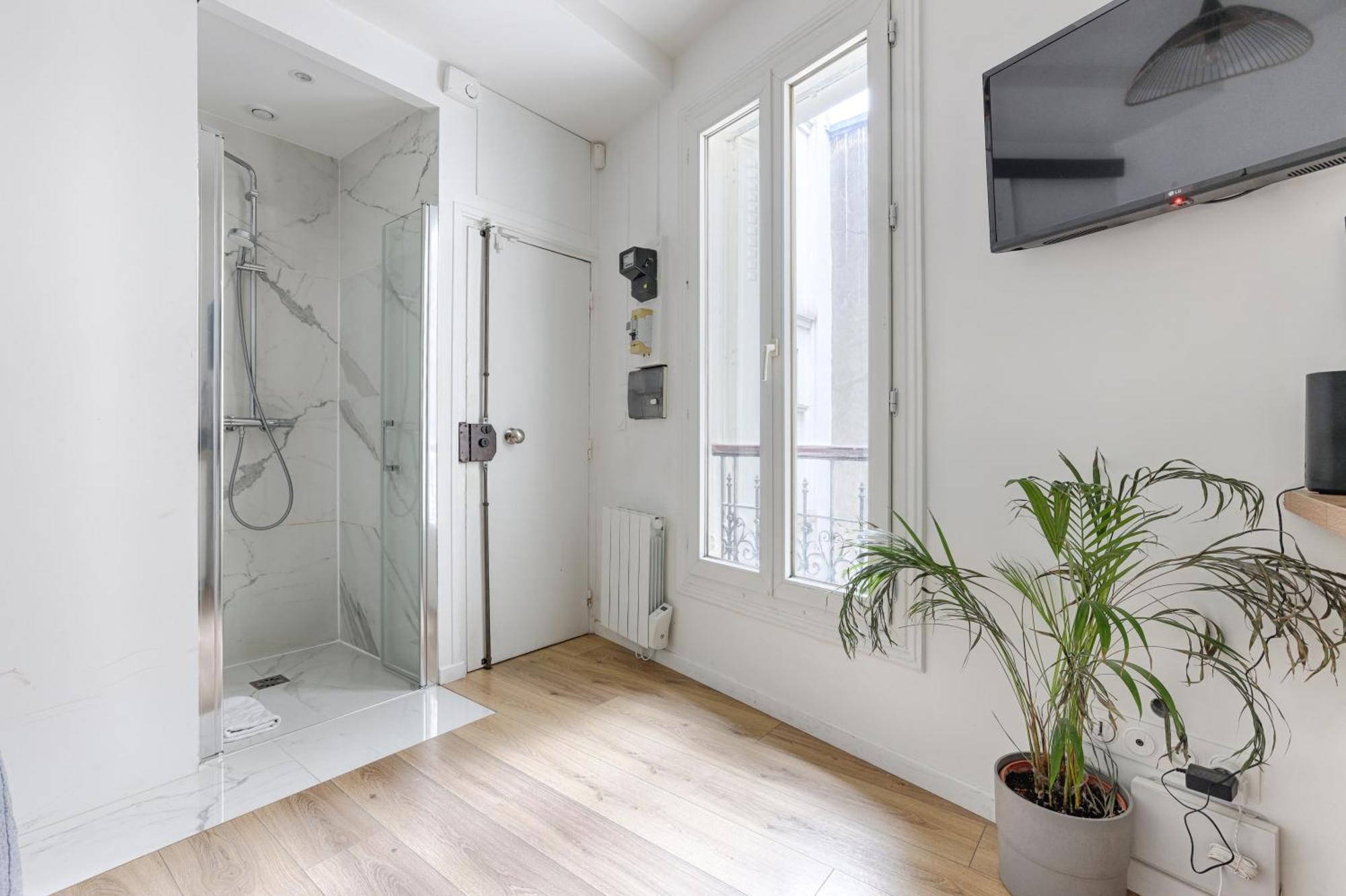 Montmartre/moulin Rouge Studio Apartment Paris