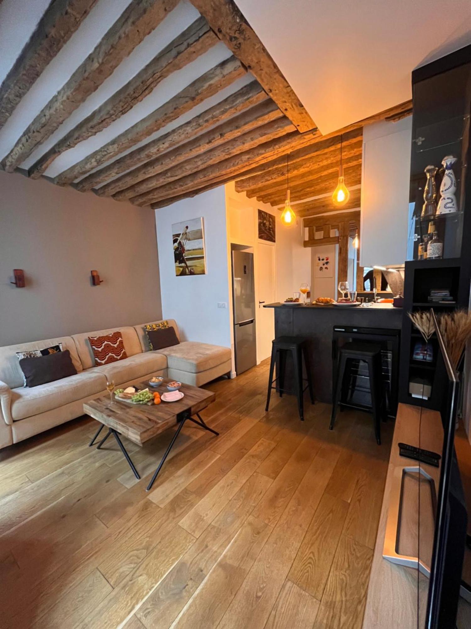 A Saint-paul En Plein Coeur Du Marais 4 Pers Appartement Paris