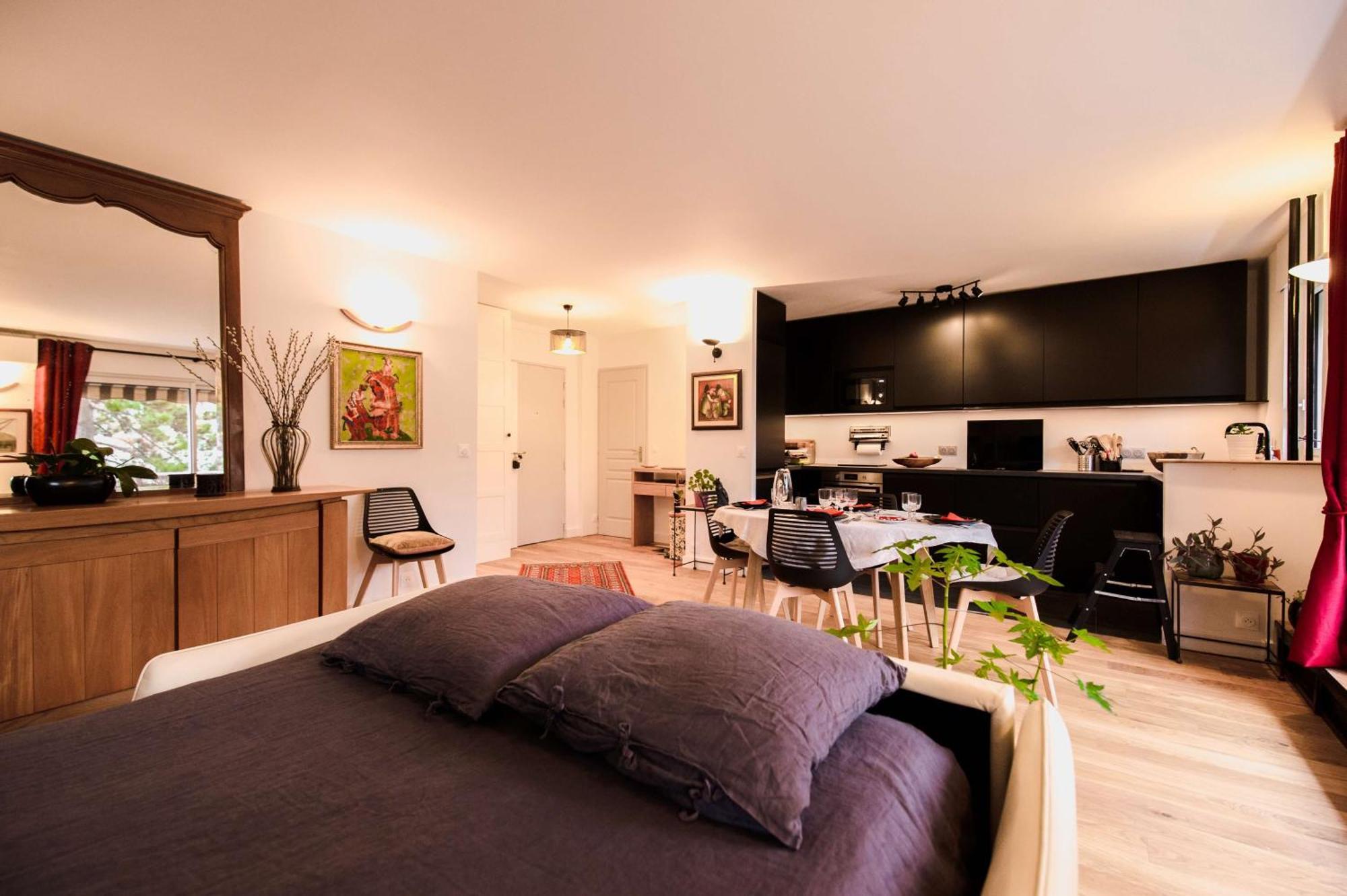 Apartment Paris-daumesnil - Grand 2 Pieces 4 Etoiles De Charme Sur Jardin - 61m2, Pour 4p - Large 4 Star Charming 1 Bedroom For 4 With Ac Paris