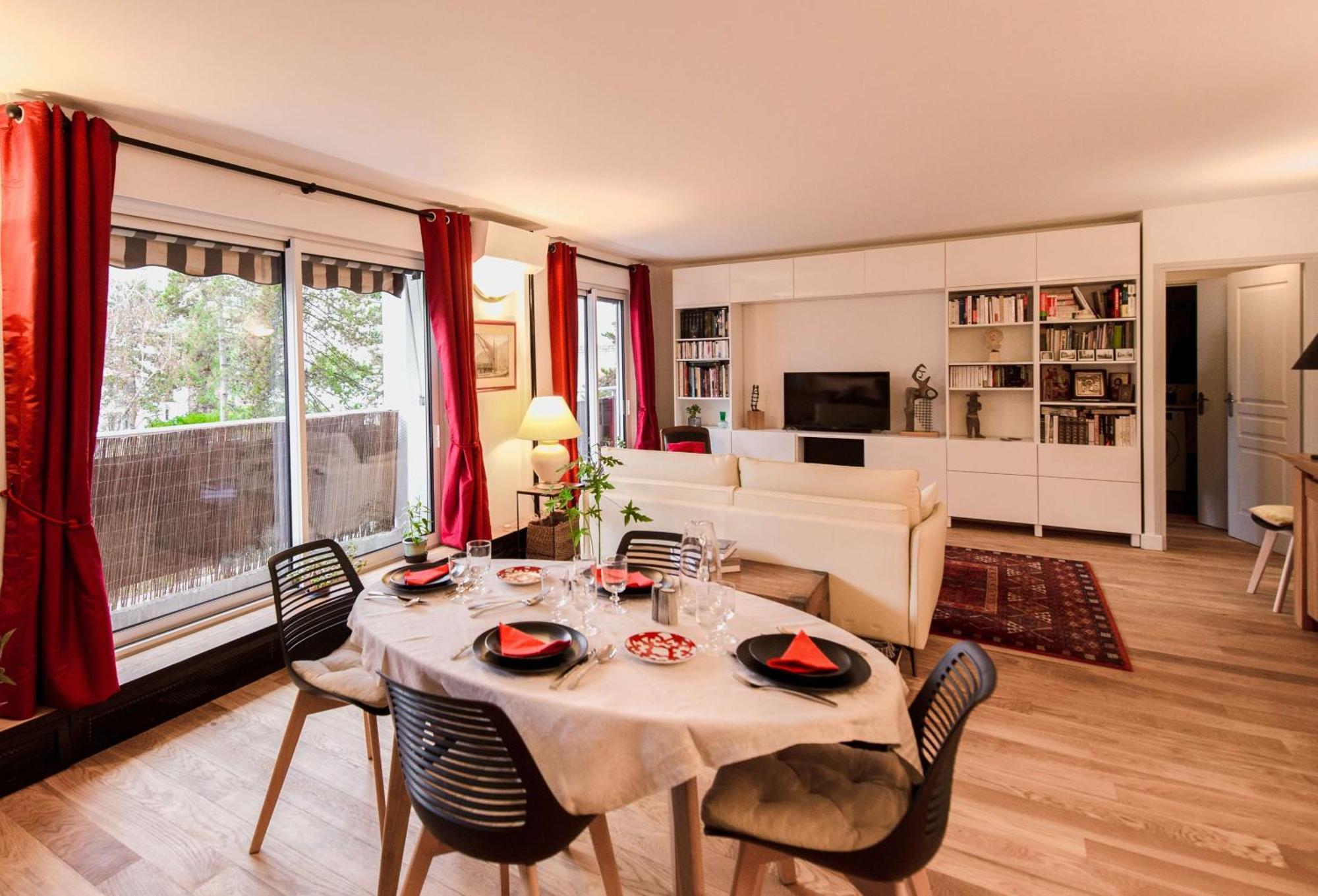 Paris-daumesnil - Grand 2 Pieces 4 Etoiles De Charme Sur Jardin - 61m2, Pour 4p - Large 4 Star Charming 1 Bedroom For 4 With Ac Apartment *