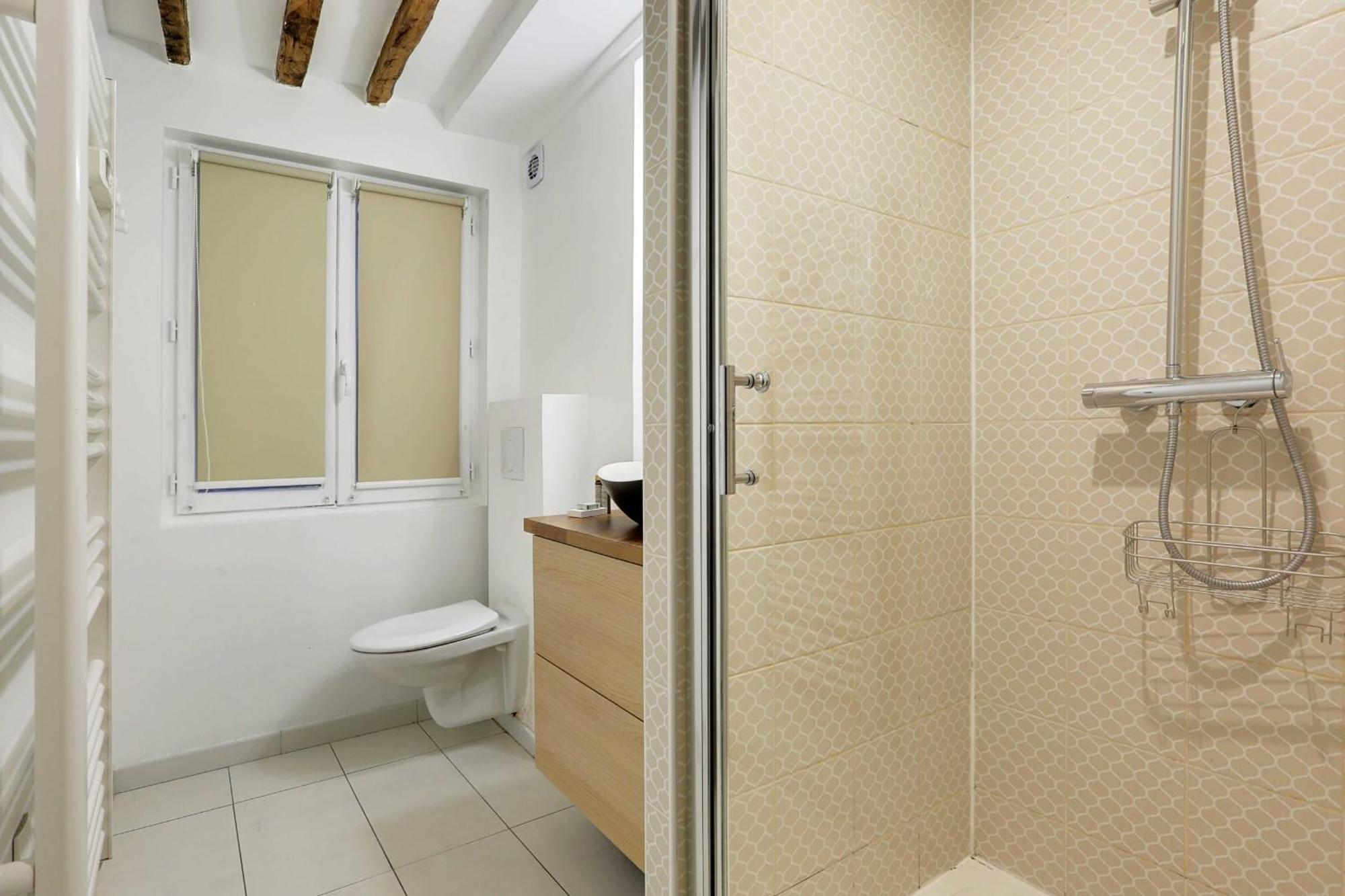 Apartment Montgolfier