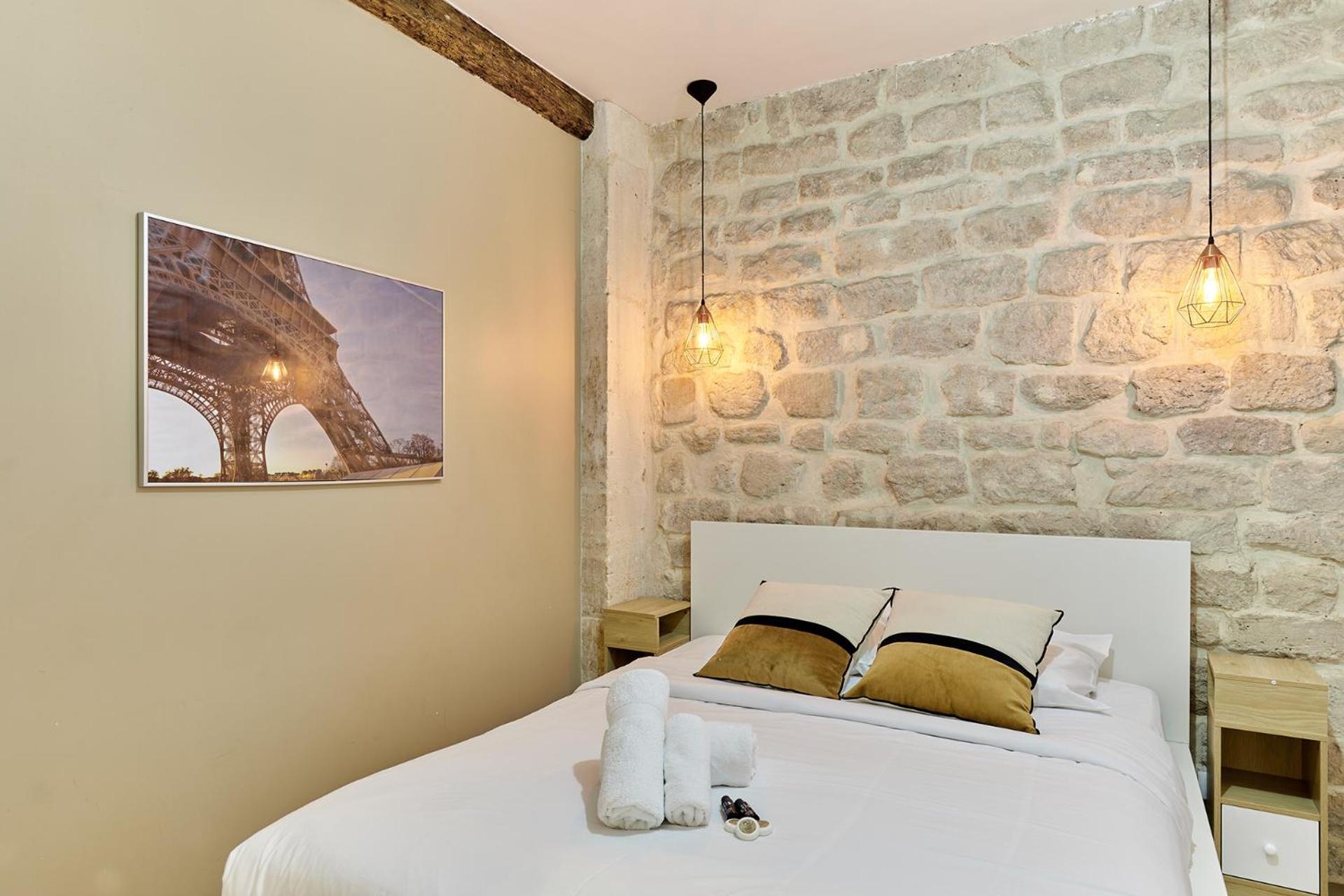 Tour Eiffel By Prestige Apartment