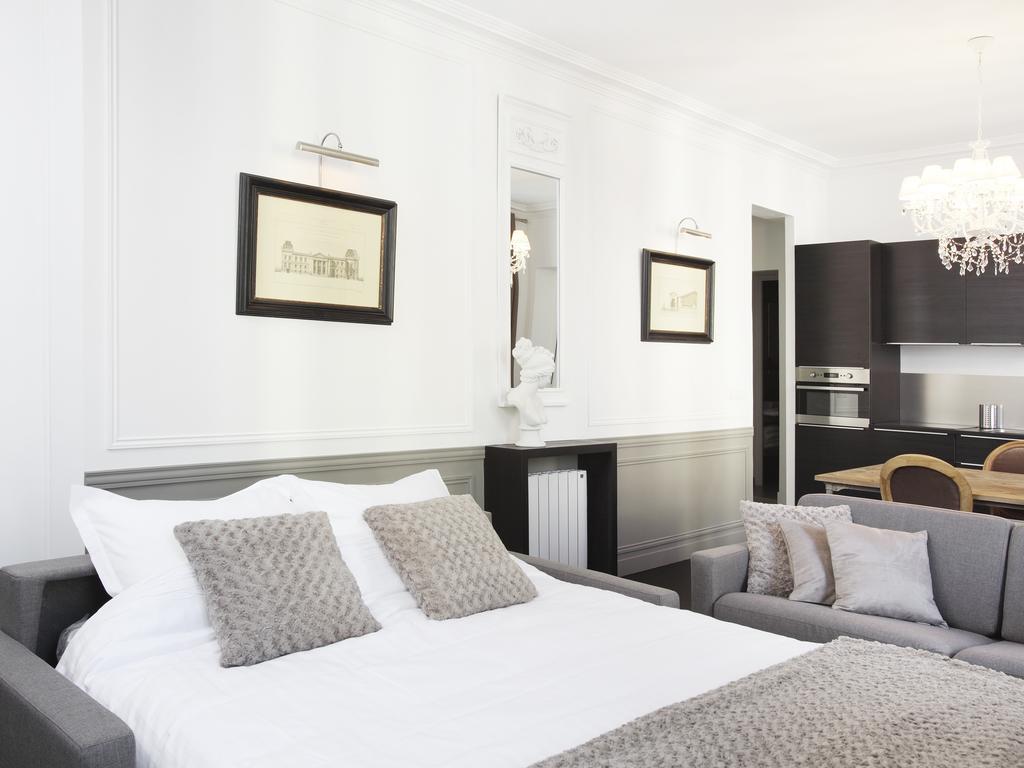 Livinparis - Luxury 3 Bedrooms Le Louvre I Apartment *