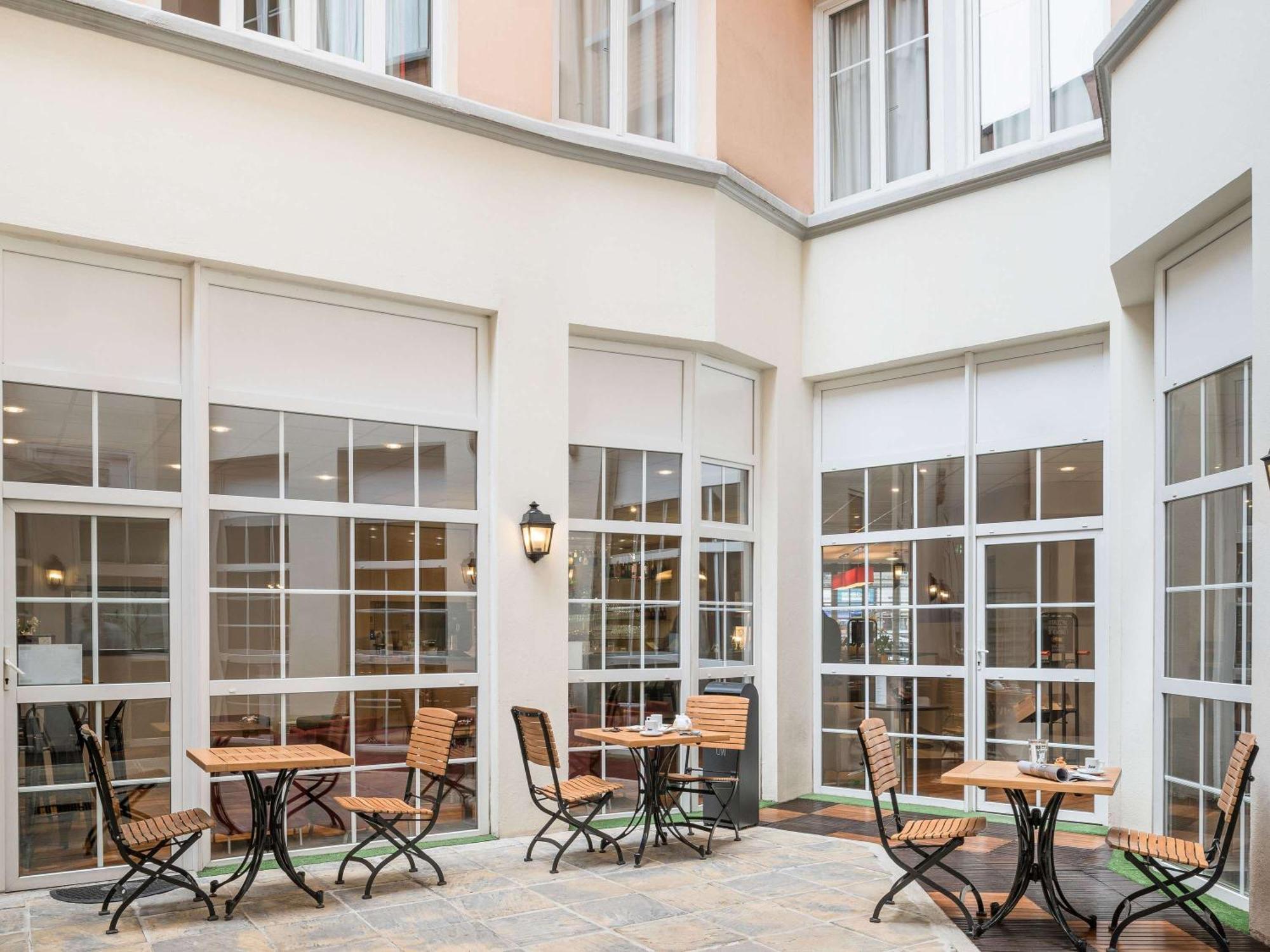 Ibis Ornano Montmartre Nord 18ème Hotel