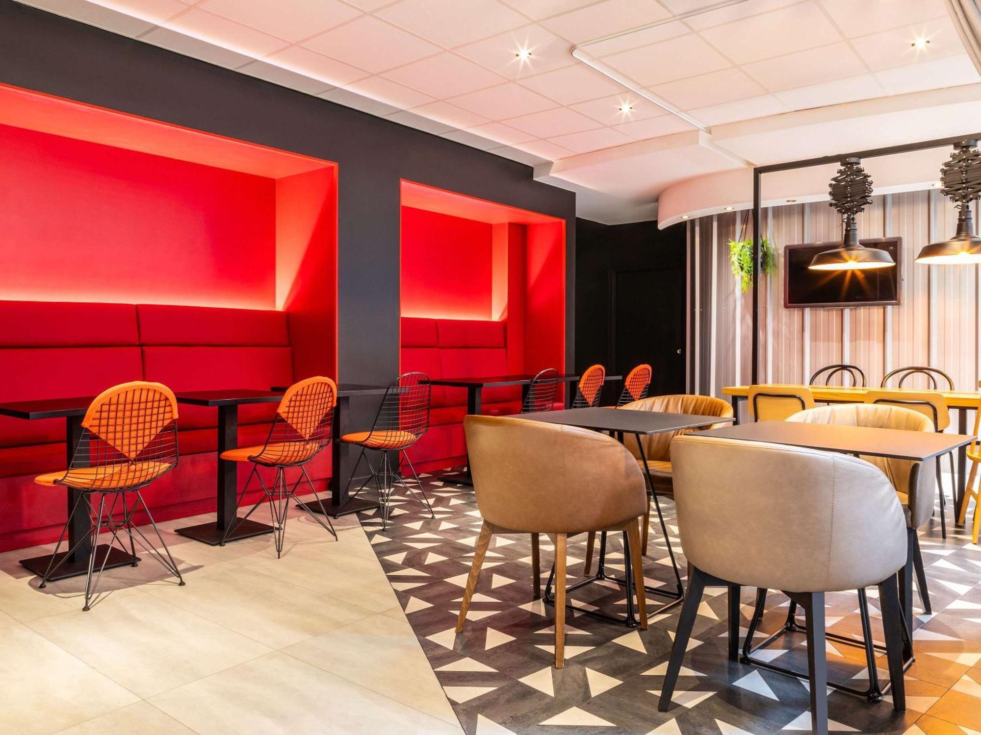 Ibis Ornano Montmartre Nord 18ème 3*