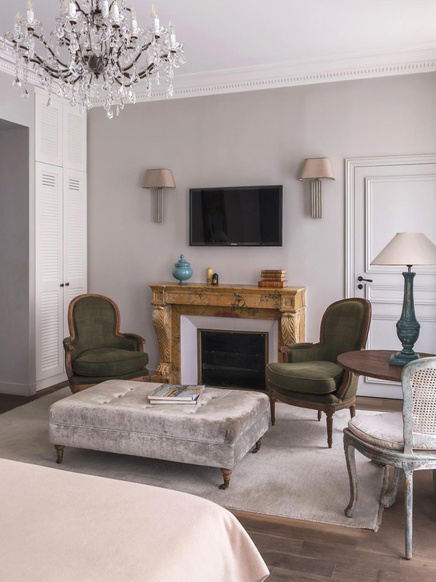 New Roblin 4* Paris