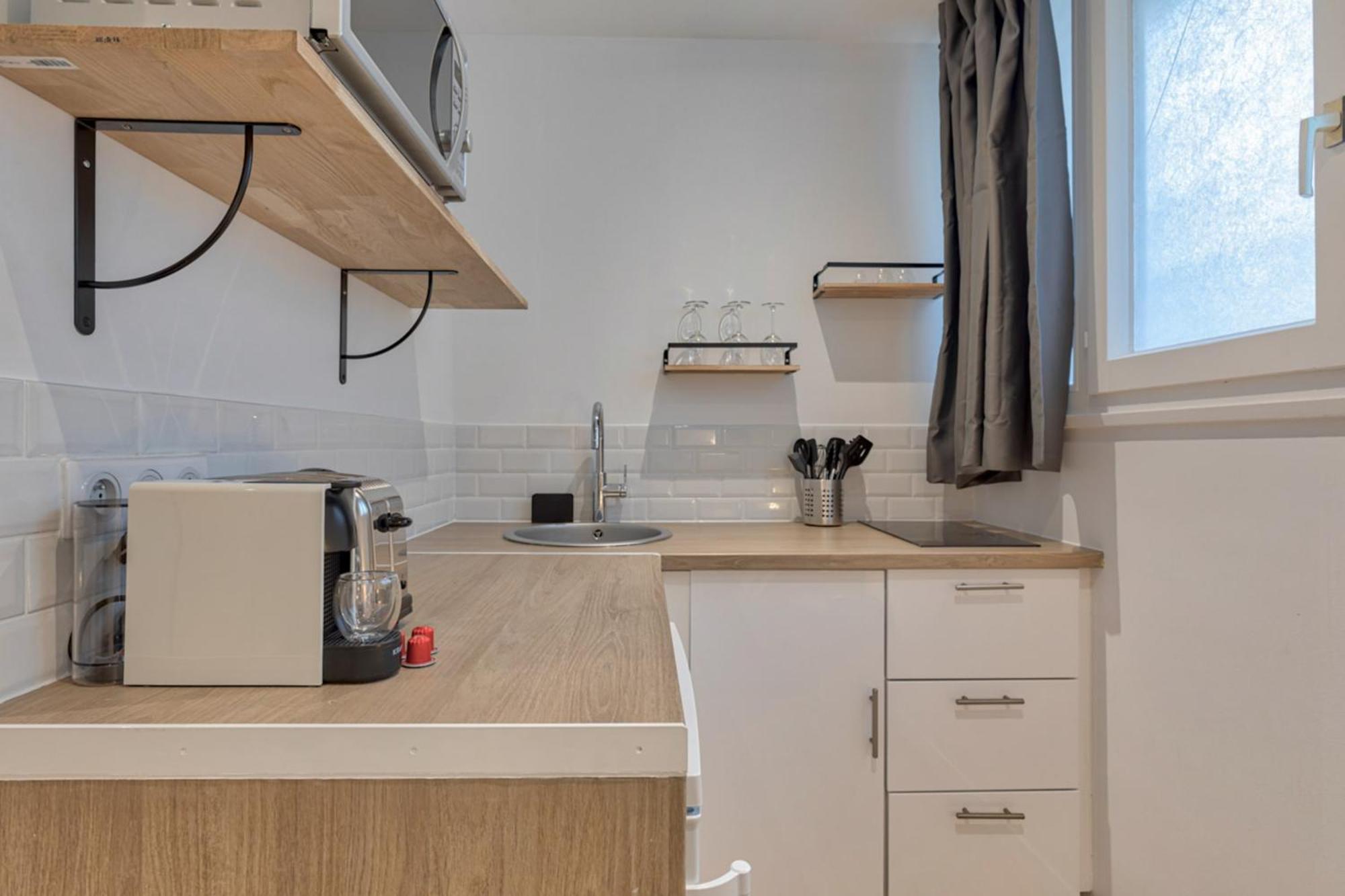 Apartment - Buttes Chaumont Botzaris Paris