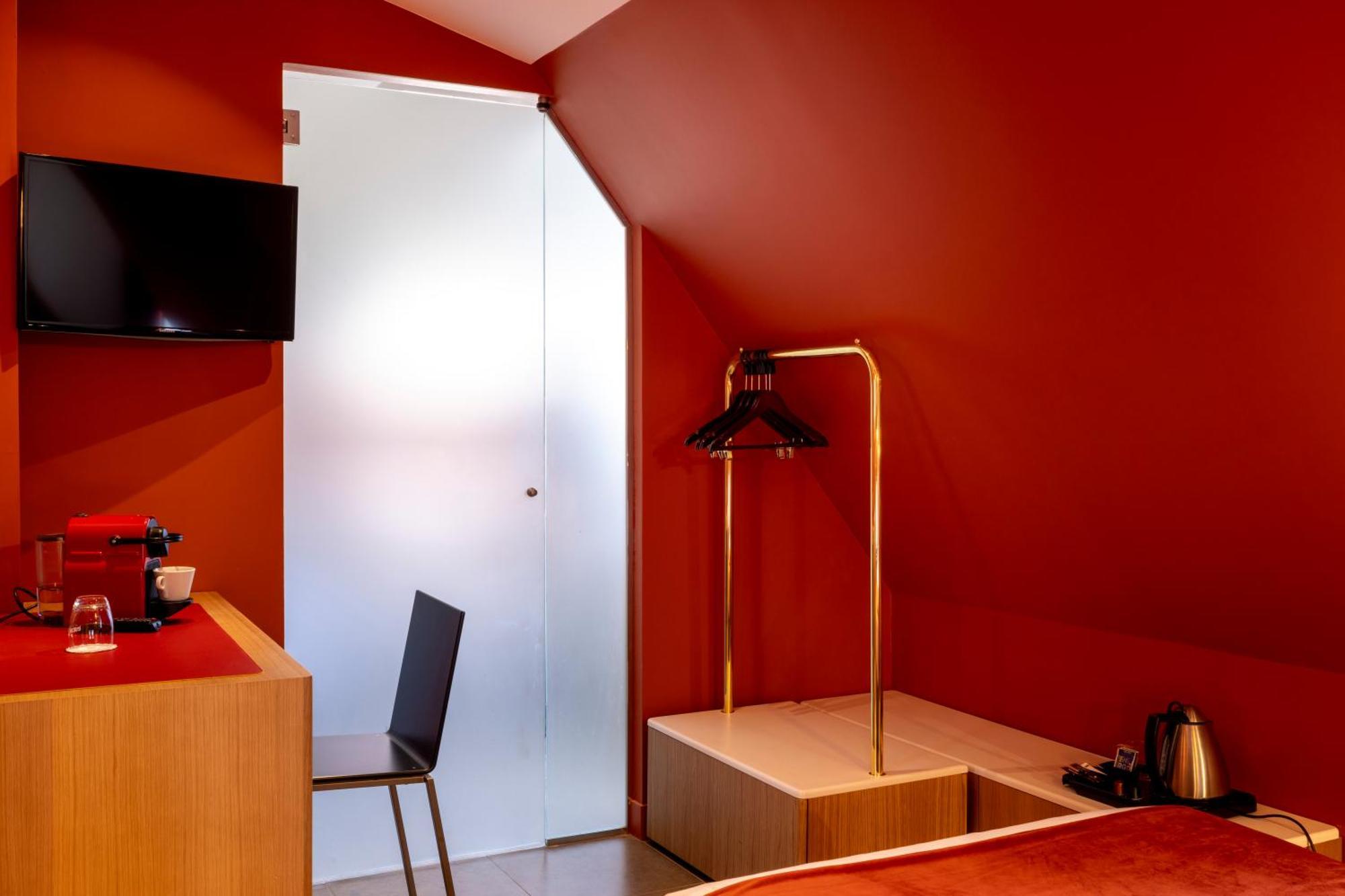 Elixir Hotel