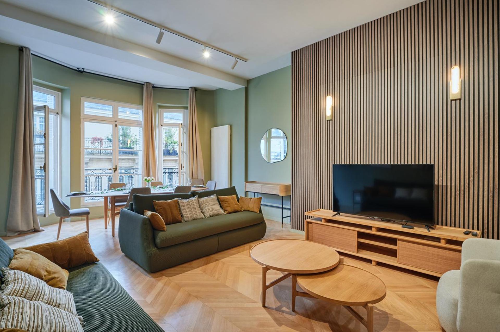 Apartment Trocadero By Studio Prestige