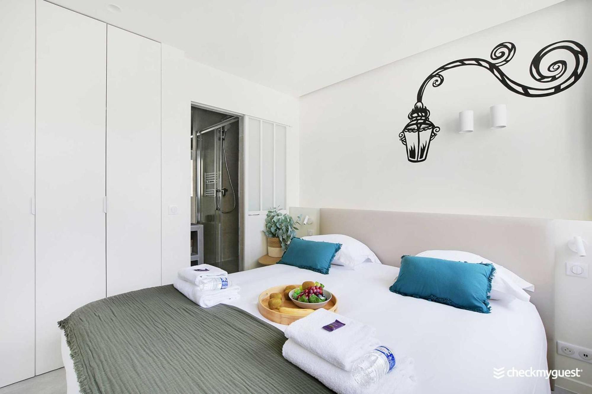 Apartment Champs Elysees - Ponthieu Paris