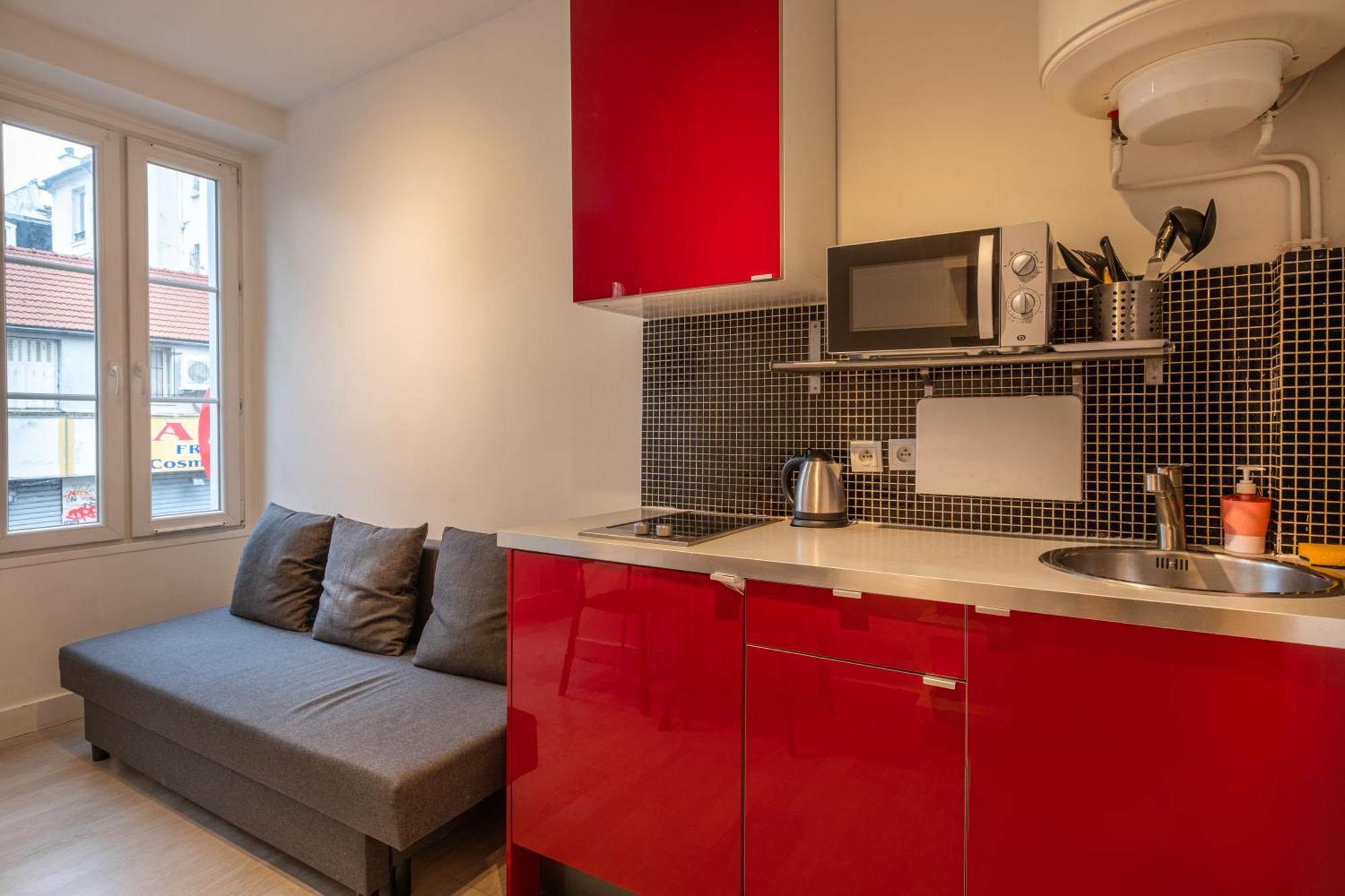 Aparthotel Clignancourt 3*