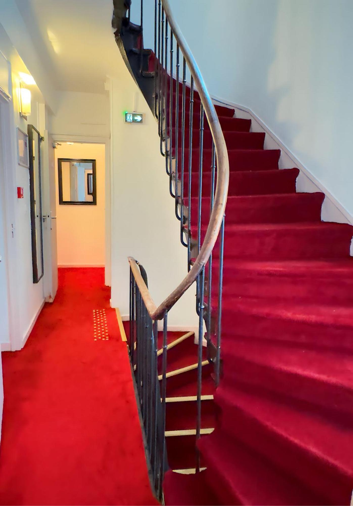 Hotel Luxor Bastille 2*