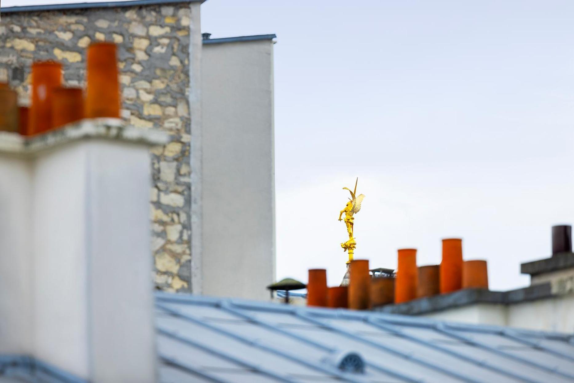 Legendre Hotel