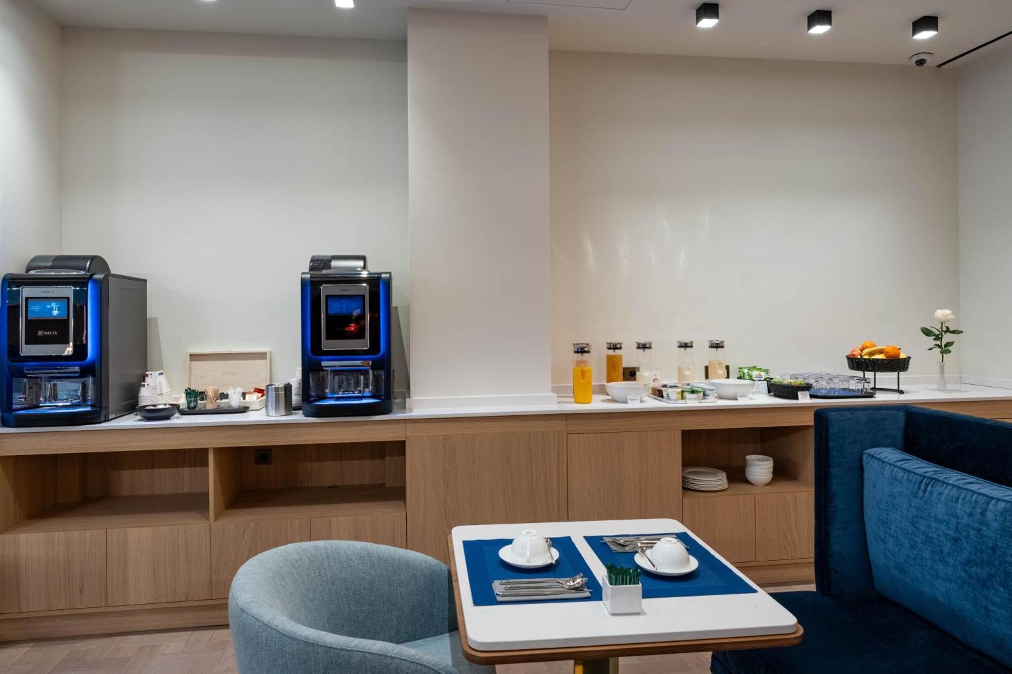 Astra Opera - Astotel 4*