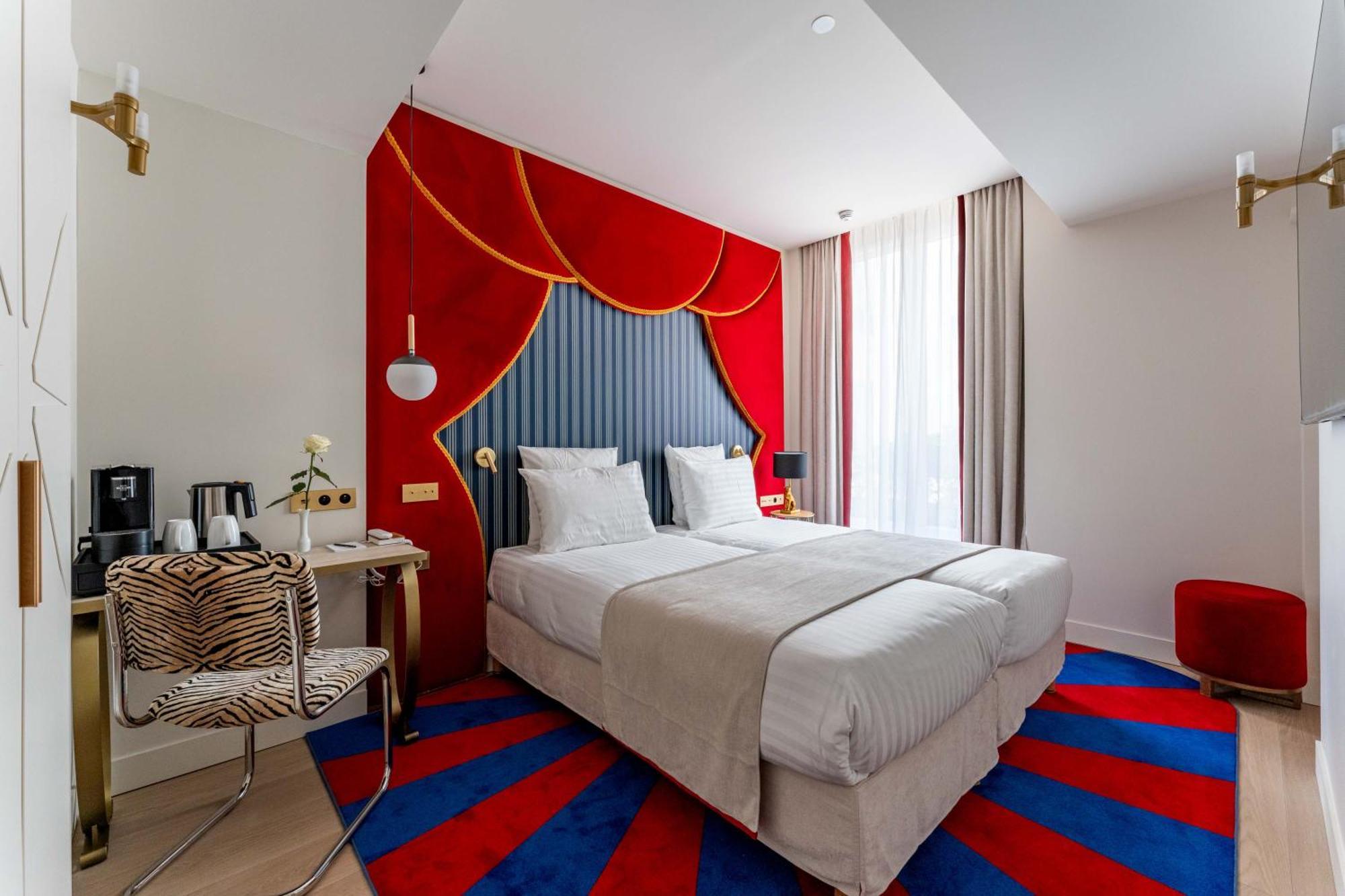 Astra Opera - Astotel 4*