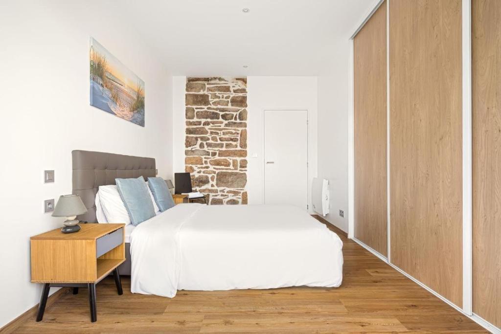 Lux Moderne 95 Square Meter *