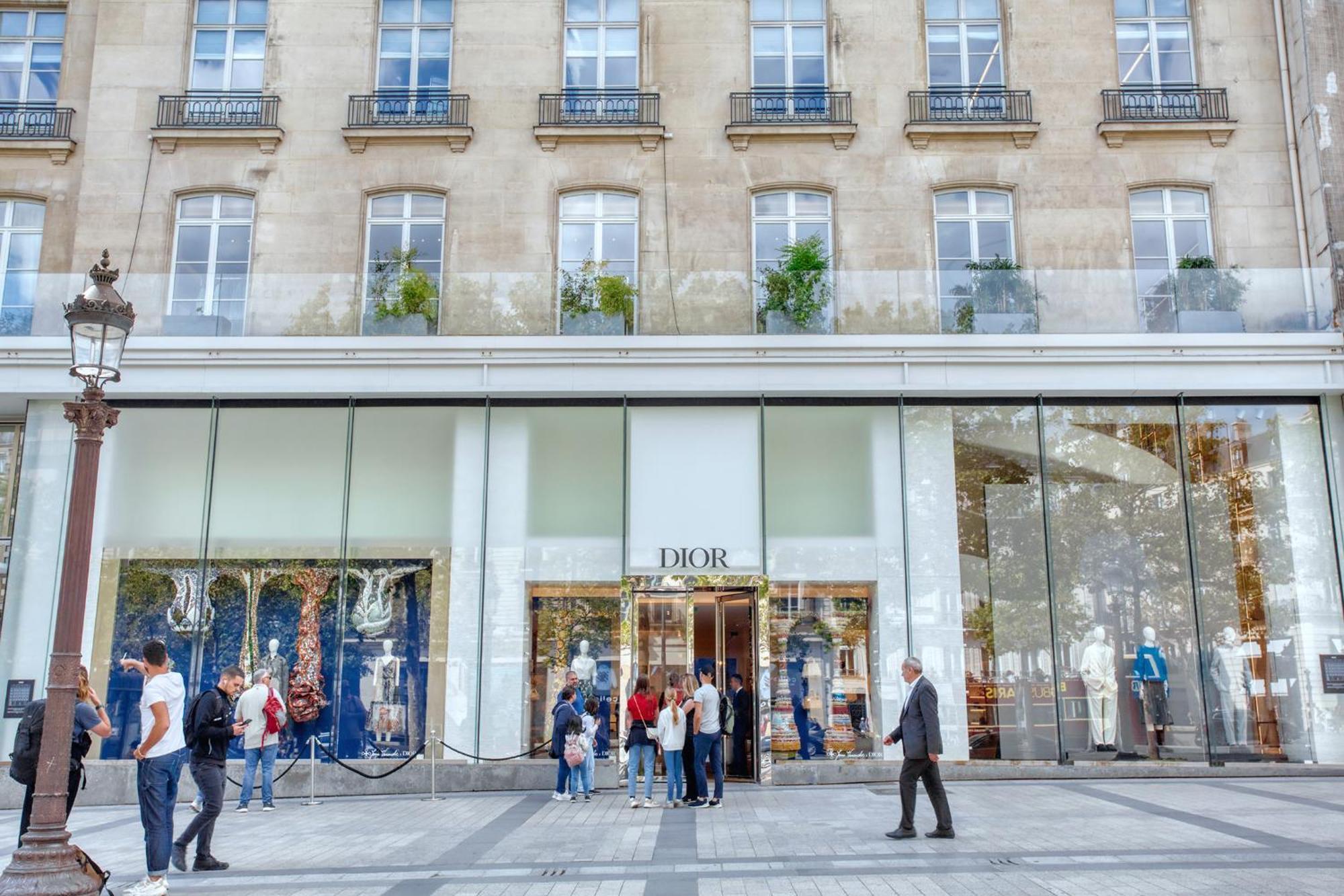 Luxueux 200m2 5ch Champs Elysees A 1min Perle Rare Apartment *