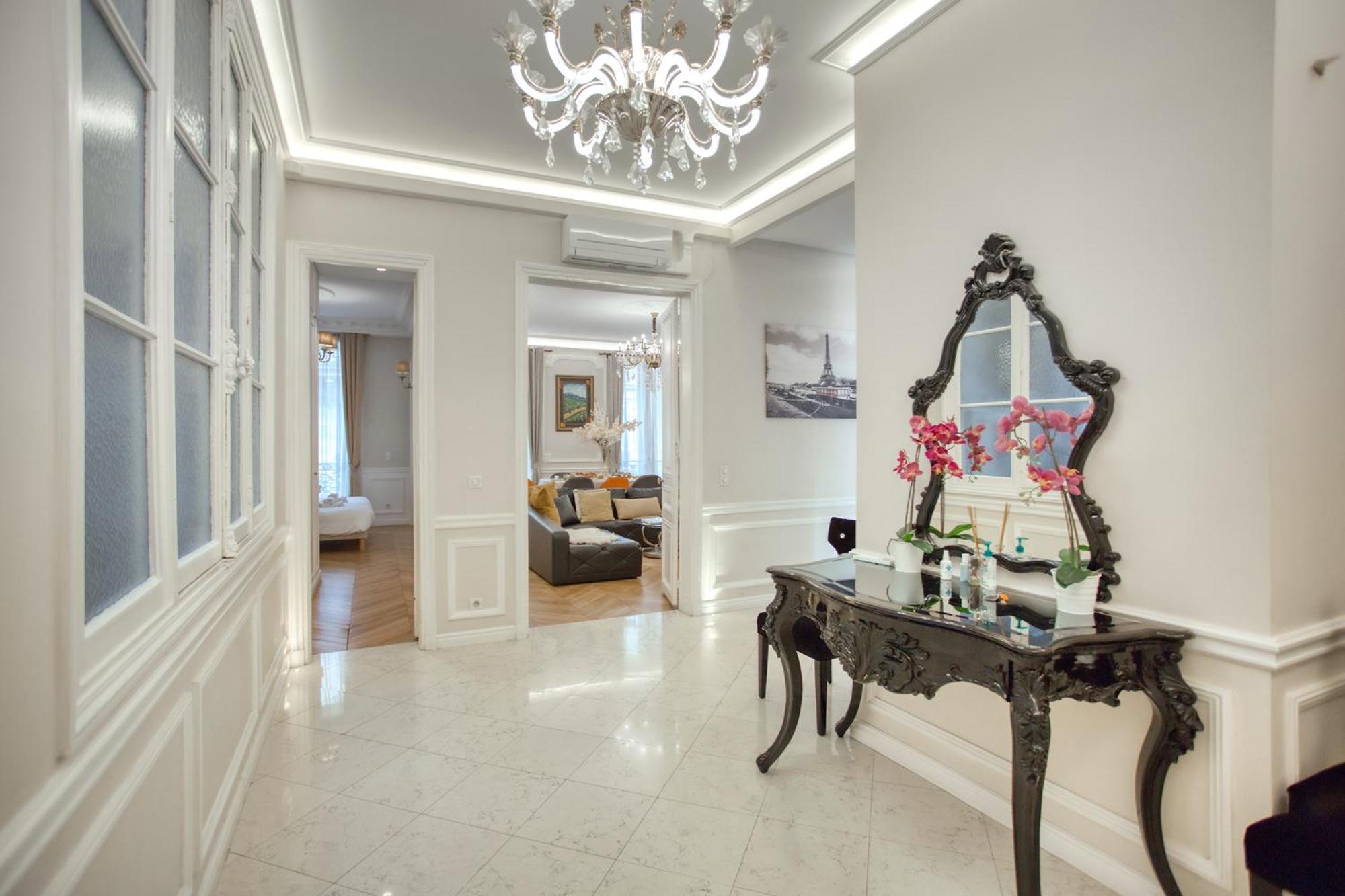 Luxueux 200m2 5ch Champs Elysees A 1min Perle Rare