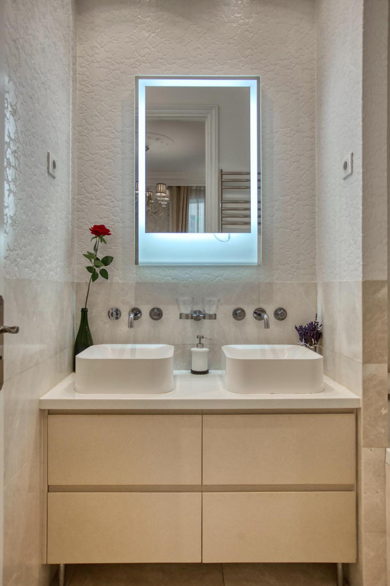 Apartment Luxueux 200m2 5ch Champs Elysees A 1min Perle Rare *