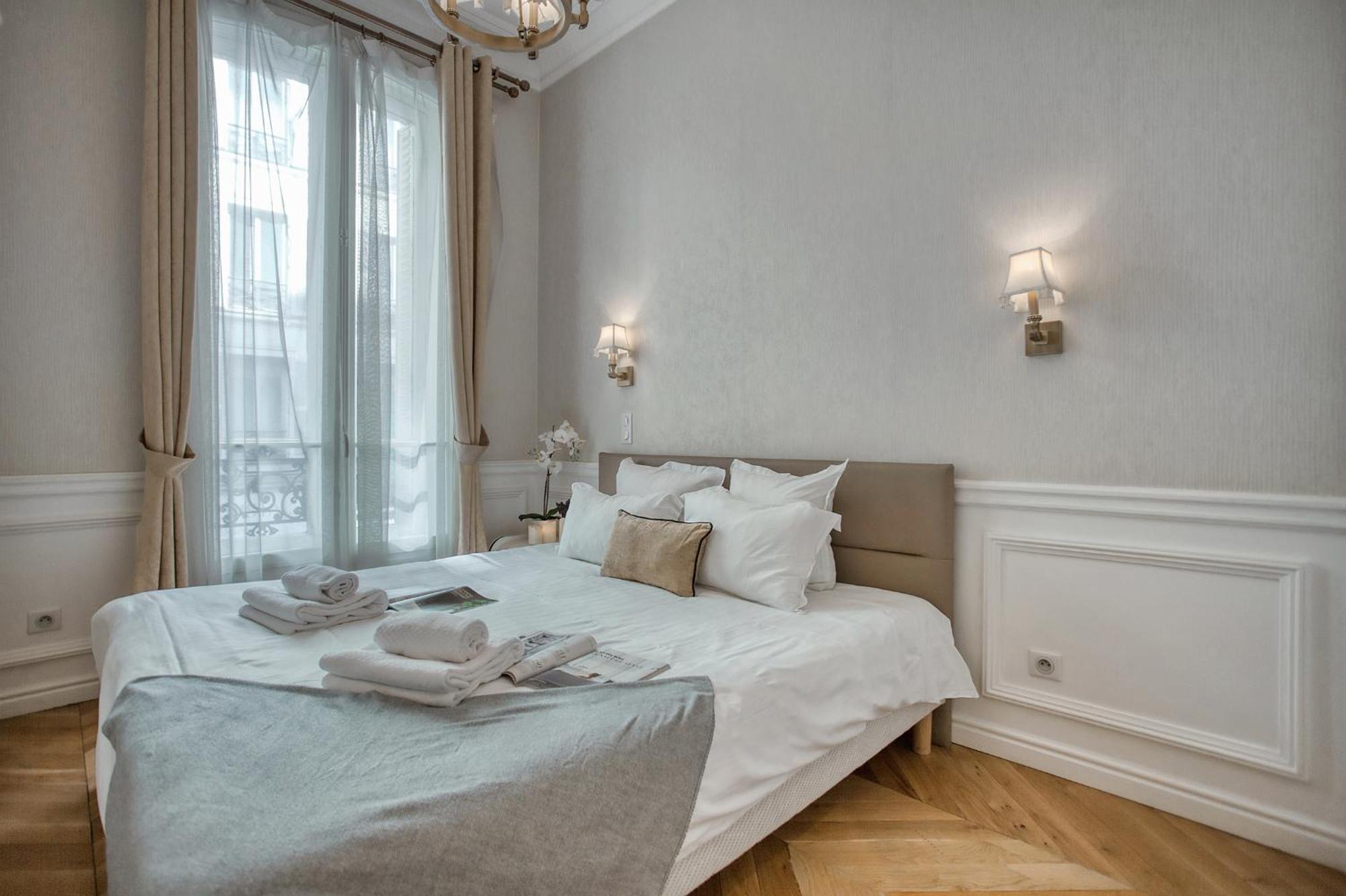 Luxueux 200m2 5ch Champs Elysees A 1min Perle Rare
