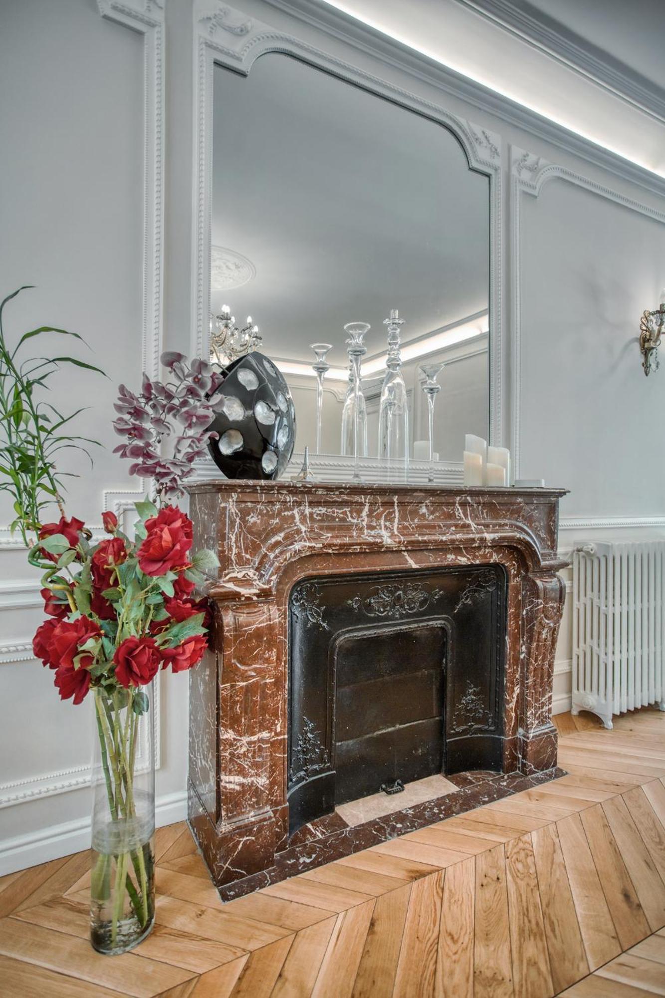 Luxueux 200m2 5ch Champs Elysees A 1min Perle Rare