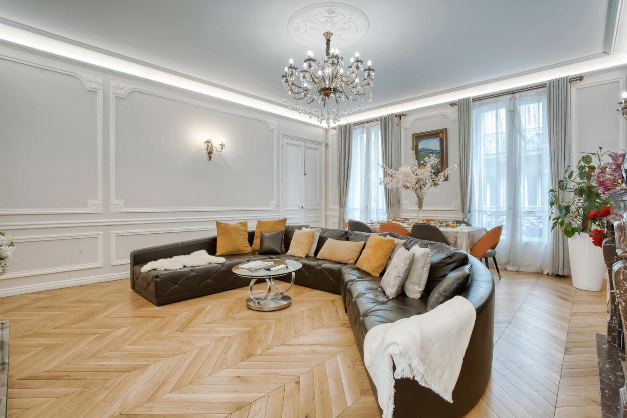 Luxueux 200m2 5ch Champs Elysees A 1min Perle Rare