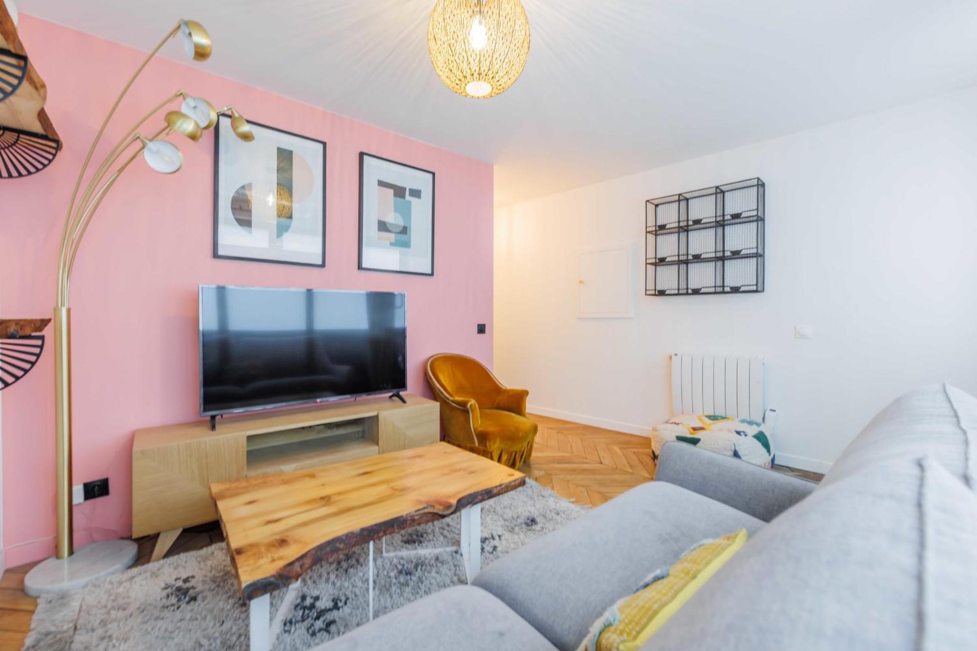 Chic Parisian Retreat - Porte De Montreuil - 2 * Paris