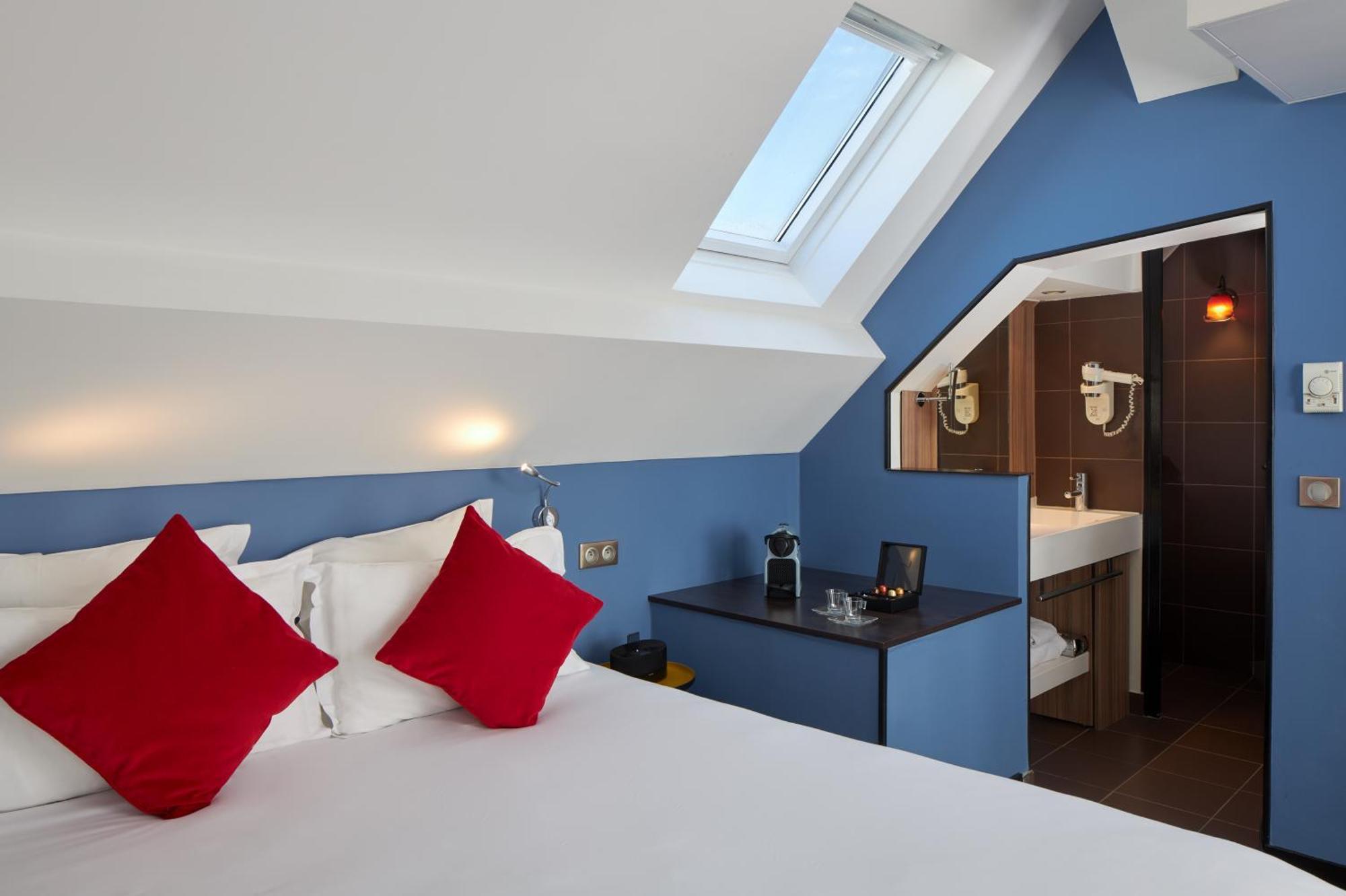 Les Théâtres 4* Paris