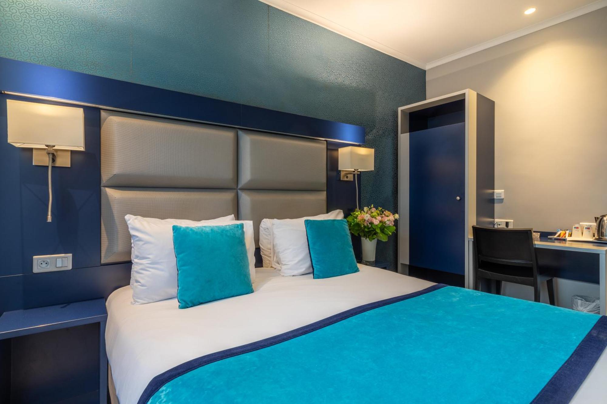 Montmartre Hotel Paris