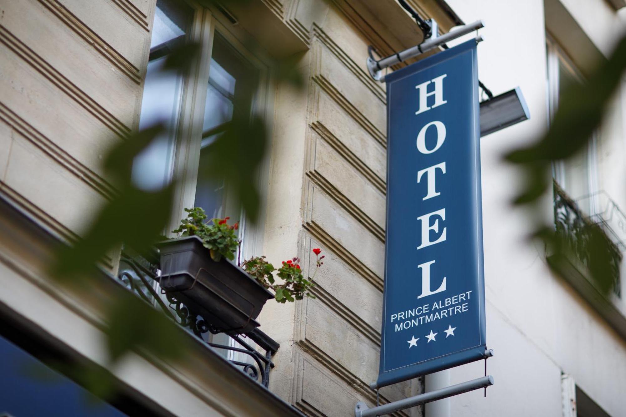 Montmartre Hotel