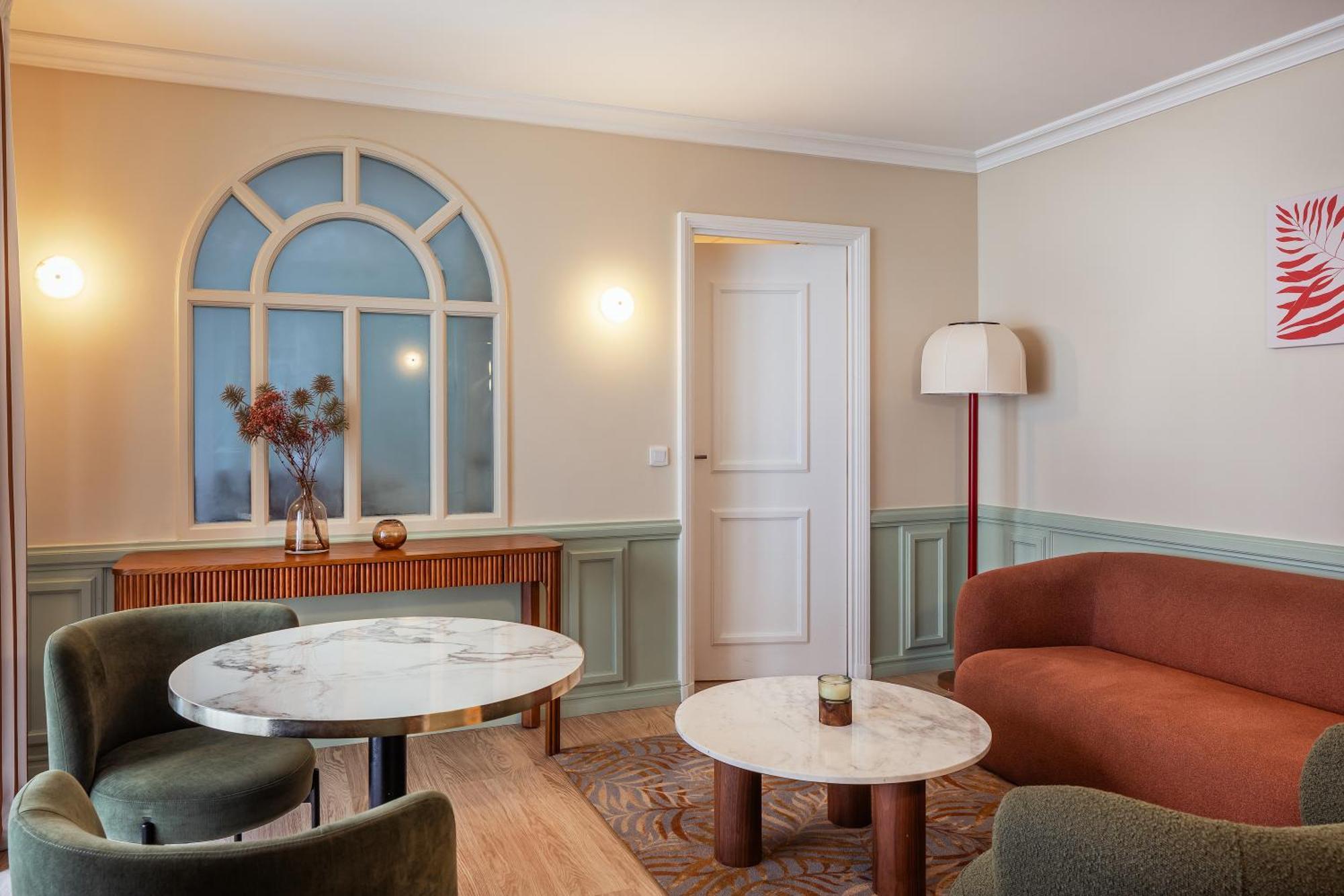 Royal Garden Champs-elysees 4*