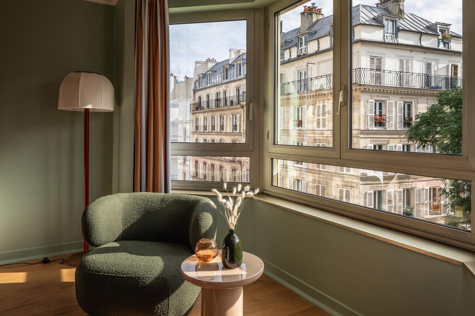 Royal Garden Champs-elysees 4* Paris