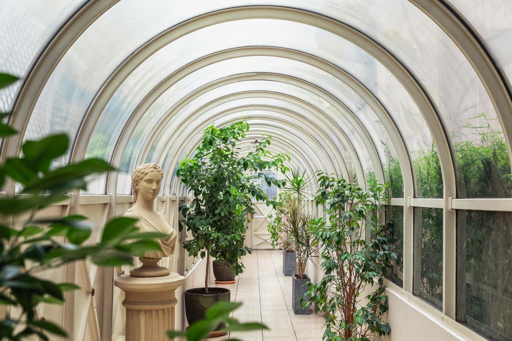 Hotel Royal Garden Champs-elysees