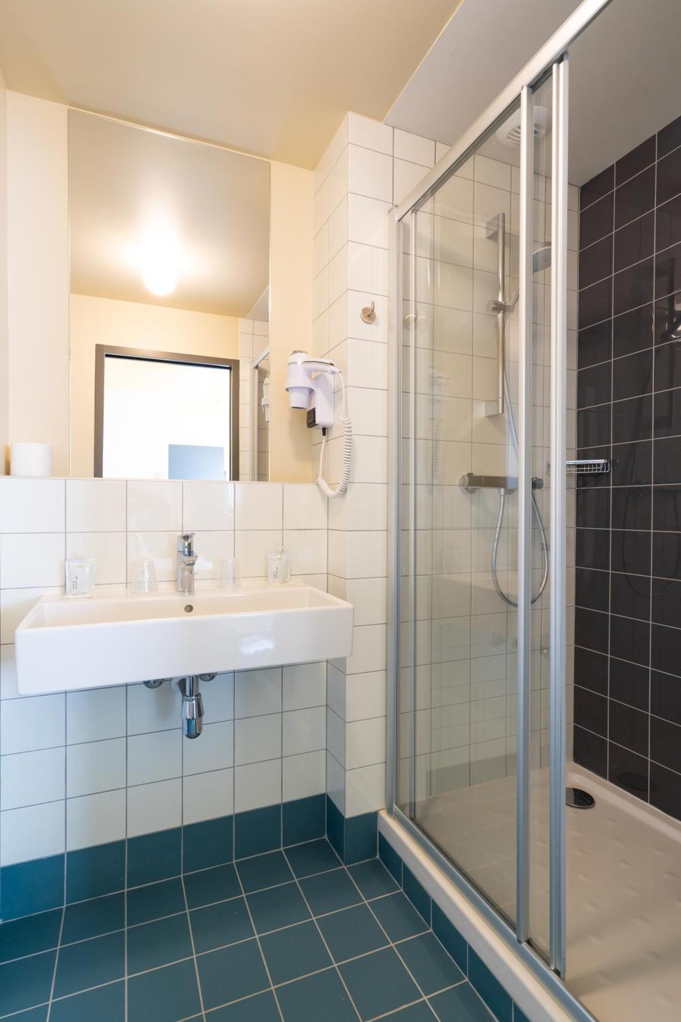 Fiap Hostel Paris