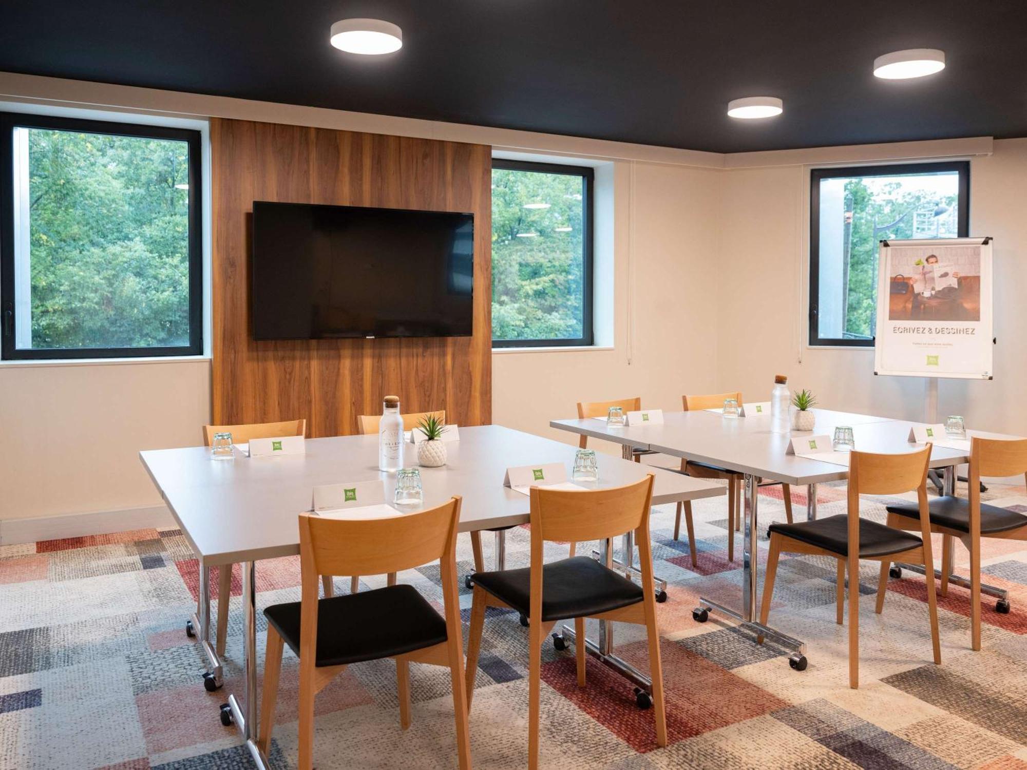 Ibis Styles Meteor Avenue D'italie Hotel 3*